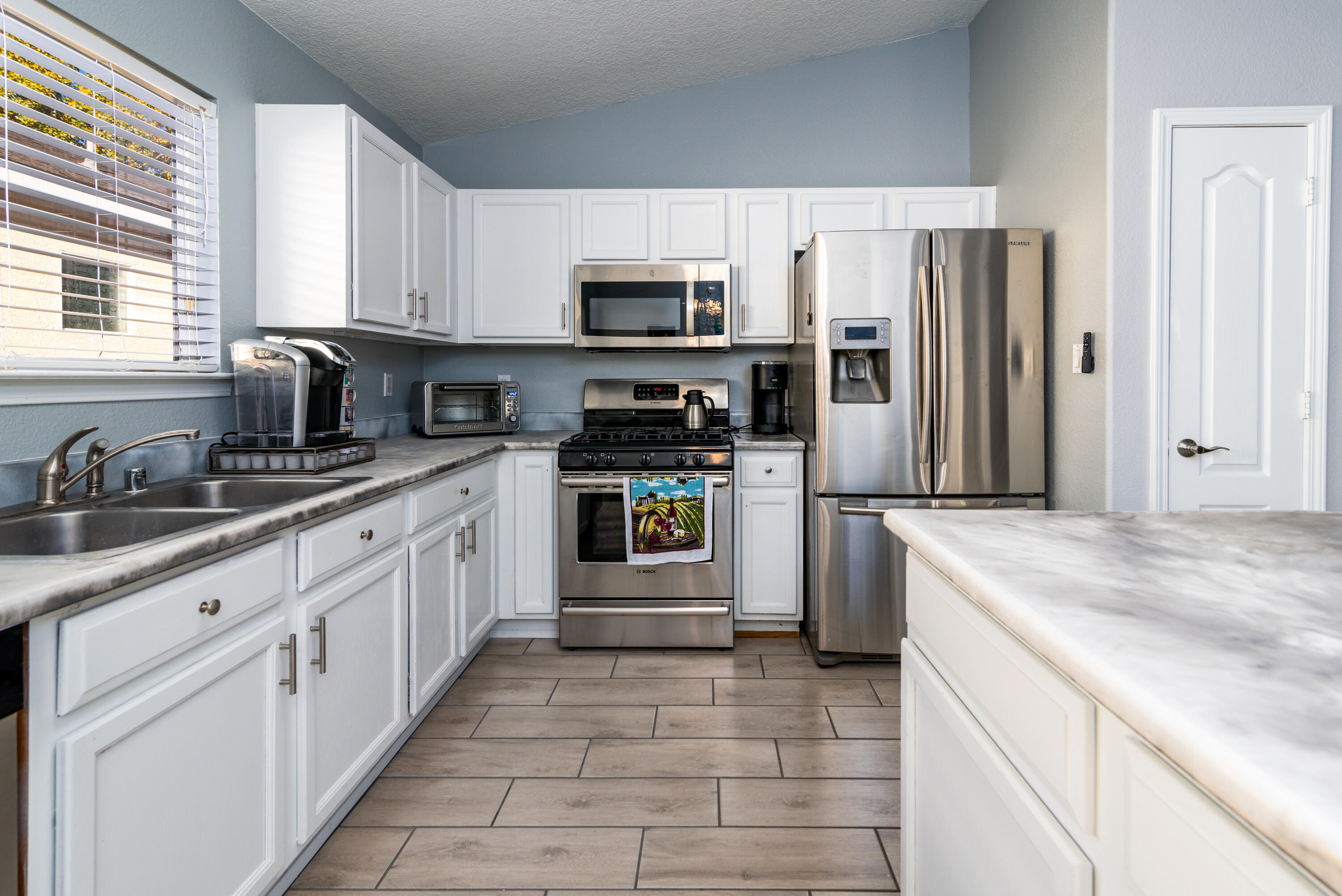 6415 Bosque Meadows Place NW 