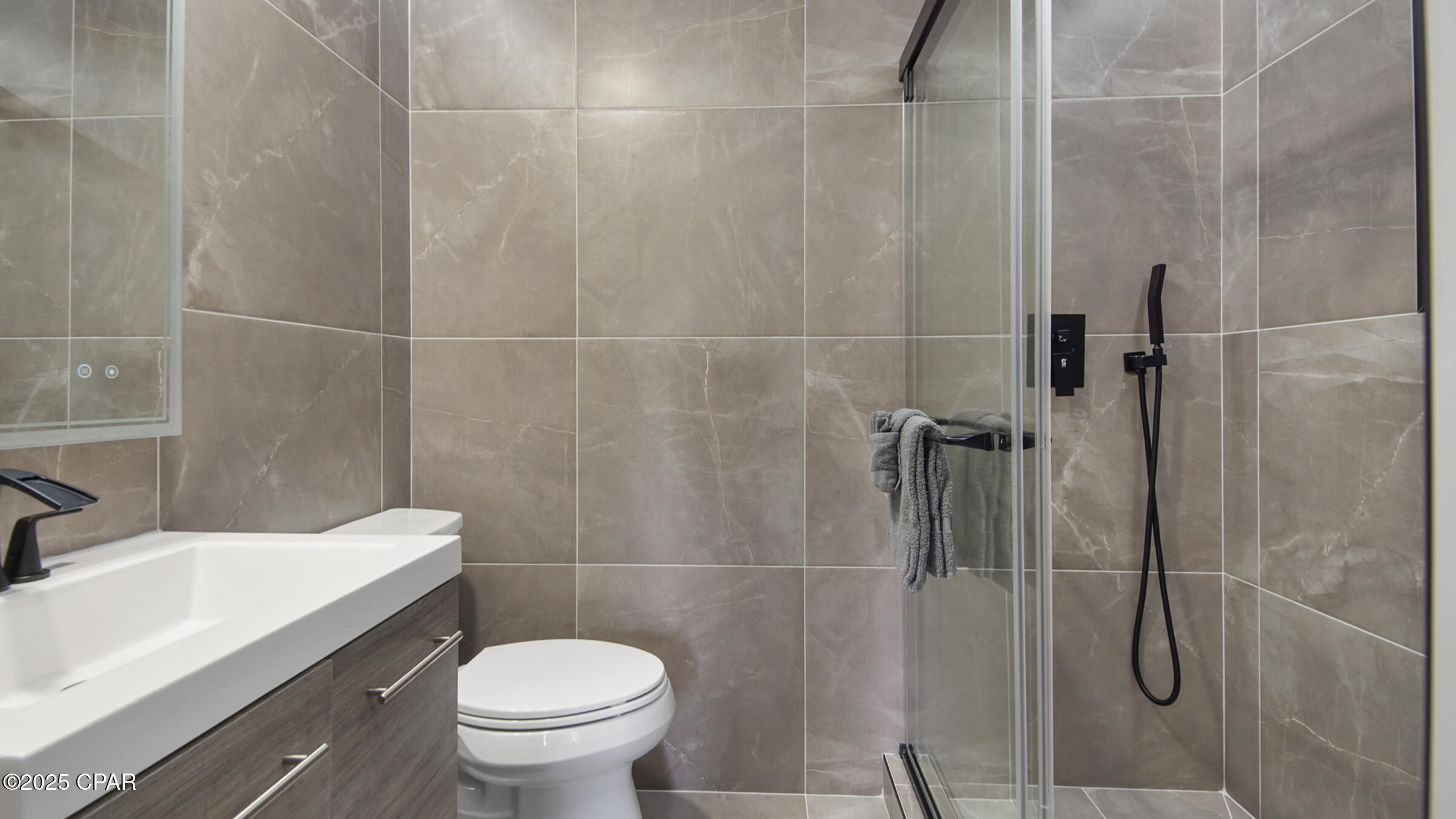 Image 14 For 131 Kimberly Drive