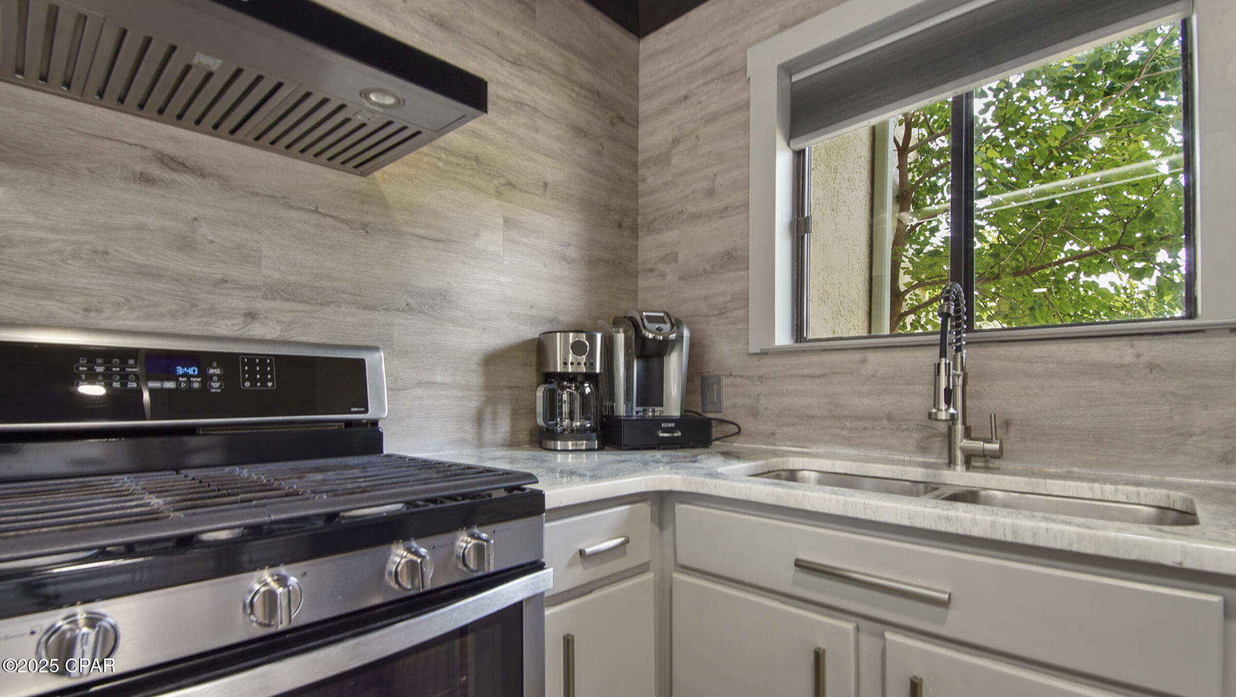 Image 6 For 131 Kimberly Drive