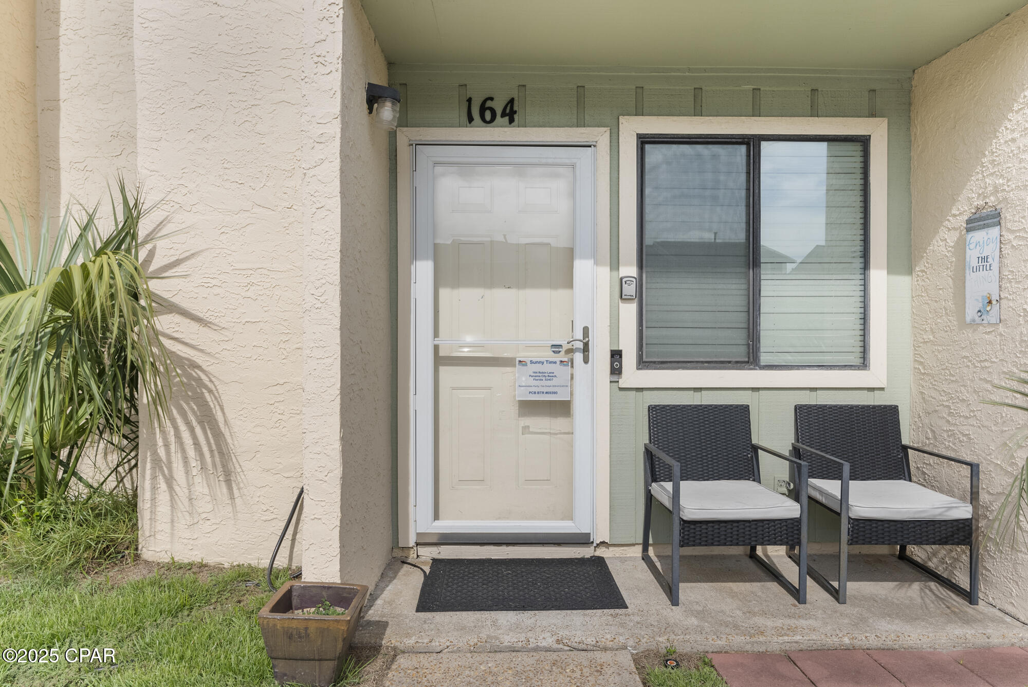 Image 2 For 164 Robin Lane