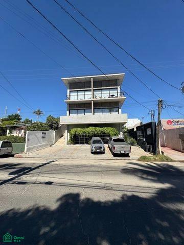 C. Valerio González, Vago Commercial -, 8 de Octubre, Los Cabos, Baja California Sur