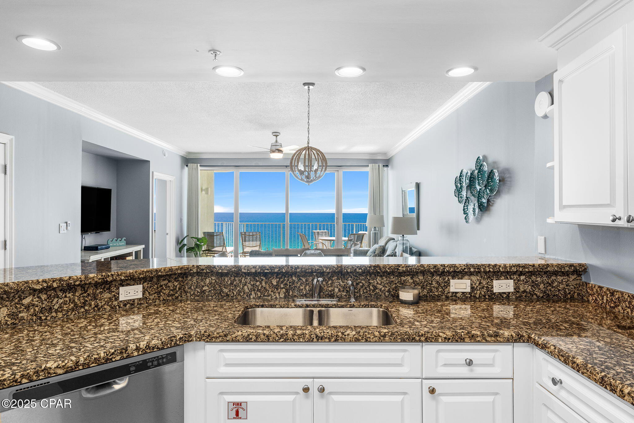 Image 12 For 9450 Thomas Drive 701a