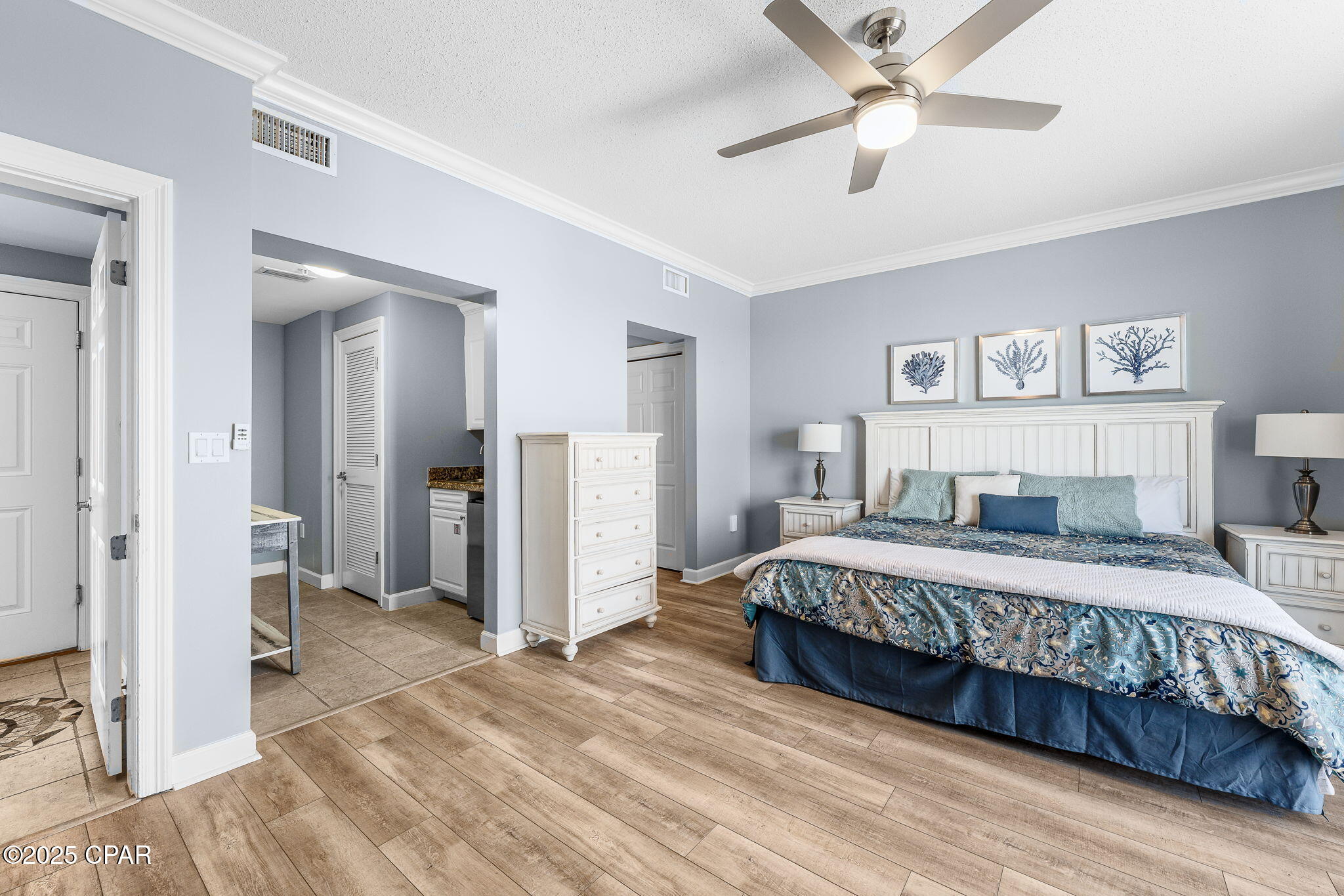 Image 25 For 9450 Thomas Drive 701a