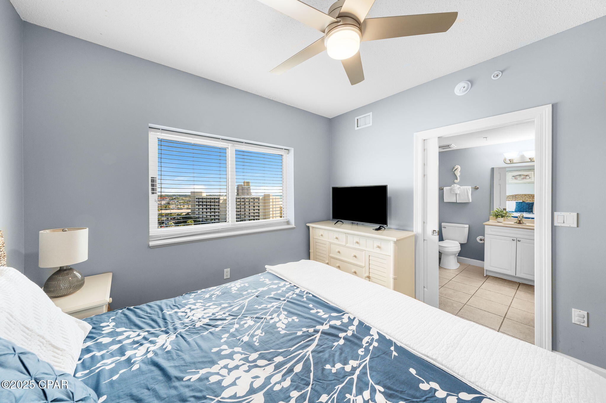 Image 32 For 9450 Thomas Drive 701a