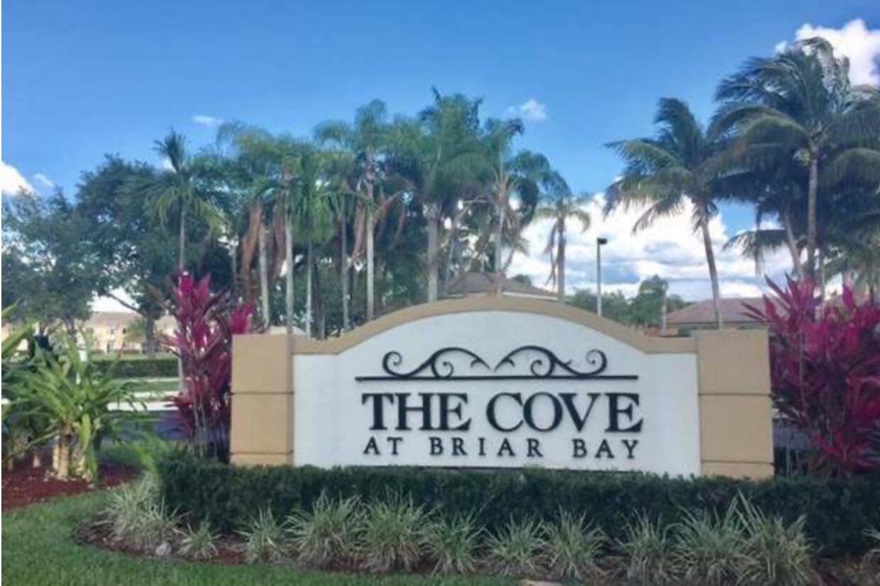 Cove At Briar Bay Condo