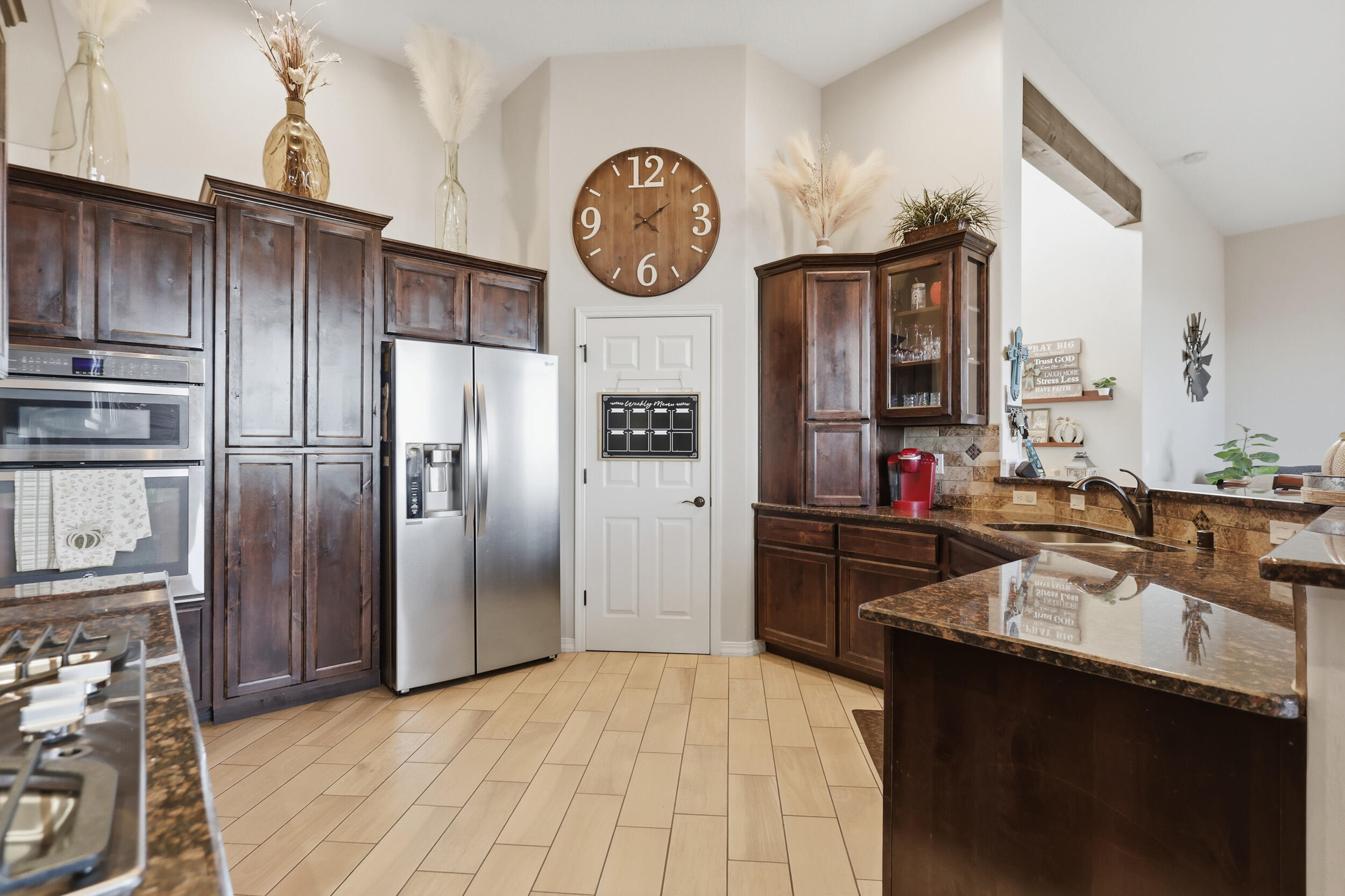 2560 Firewheel Avenue SW Kitchen