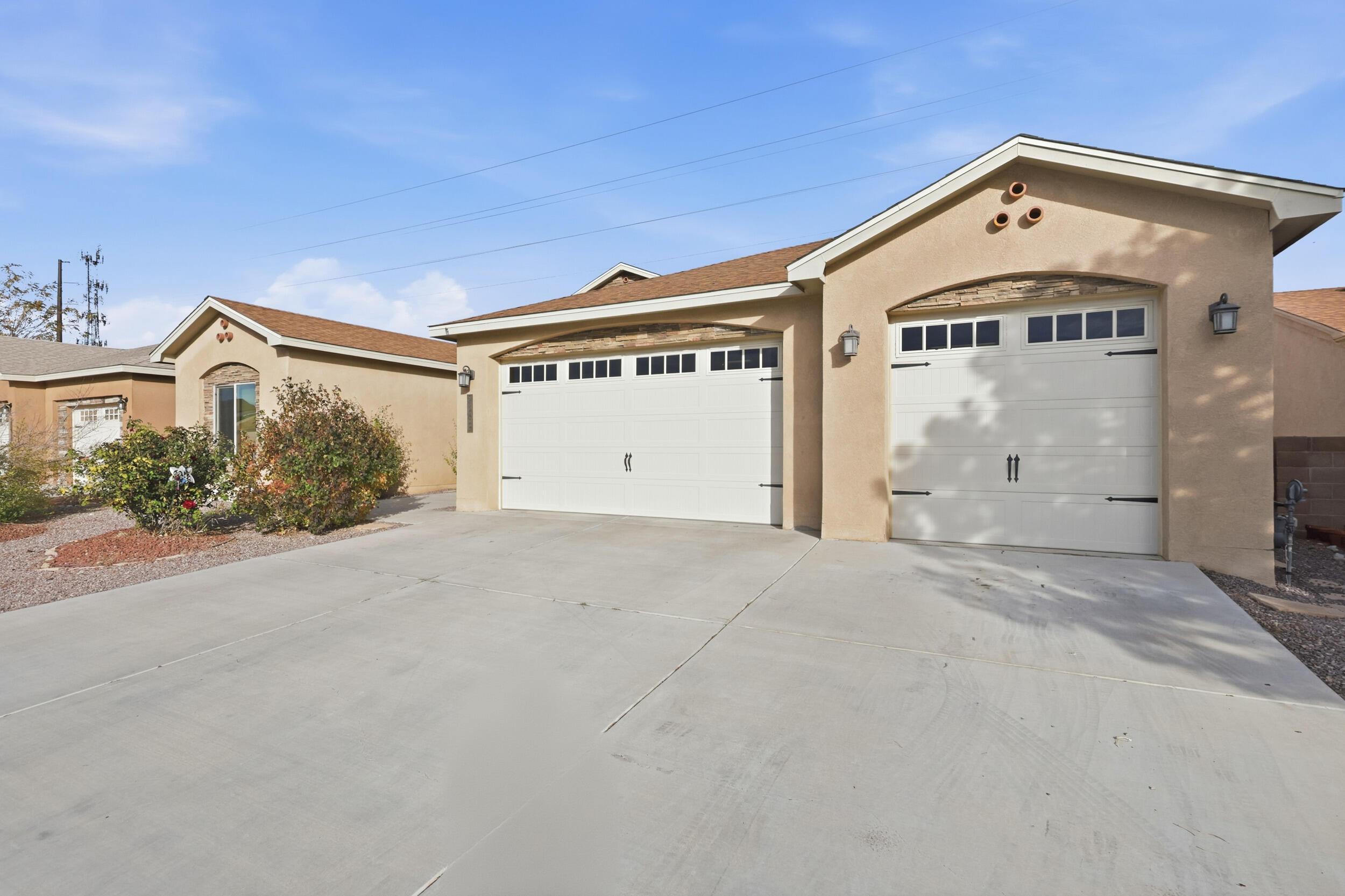 2560 Firewheel Avenue SW Exterior Front