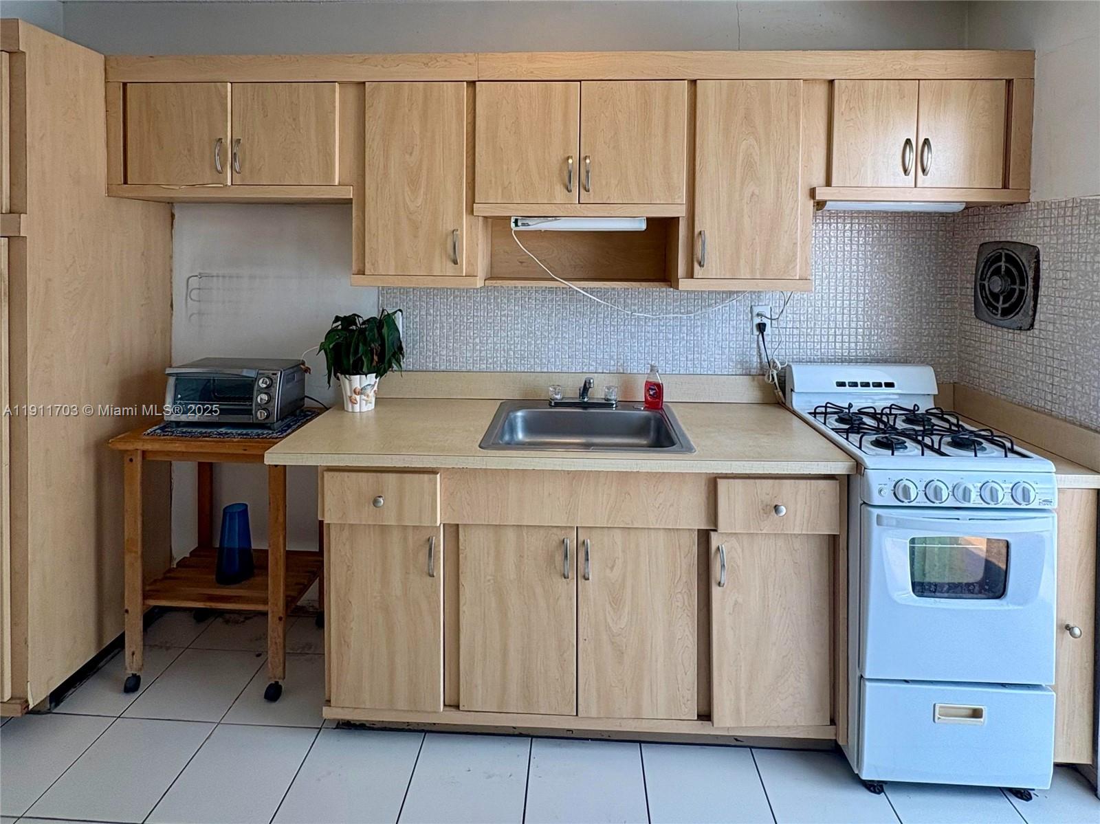 Homes for sale in Miami Beach, FL | 1698 Jefferson Ave #38, Miami Beach, FL 33139 | MLS# A11911703