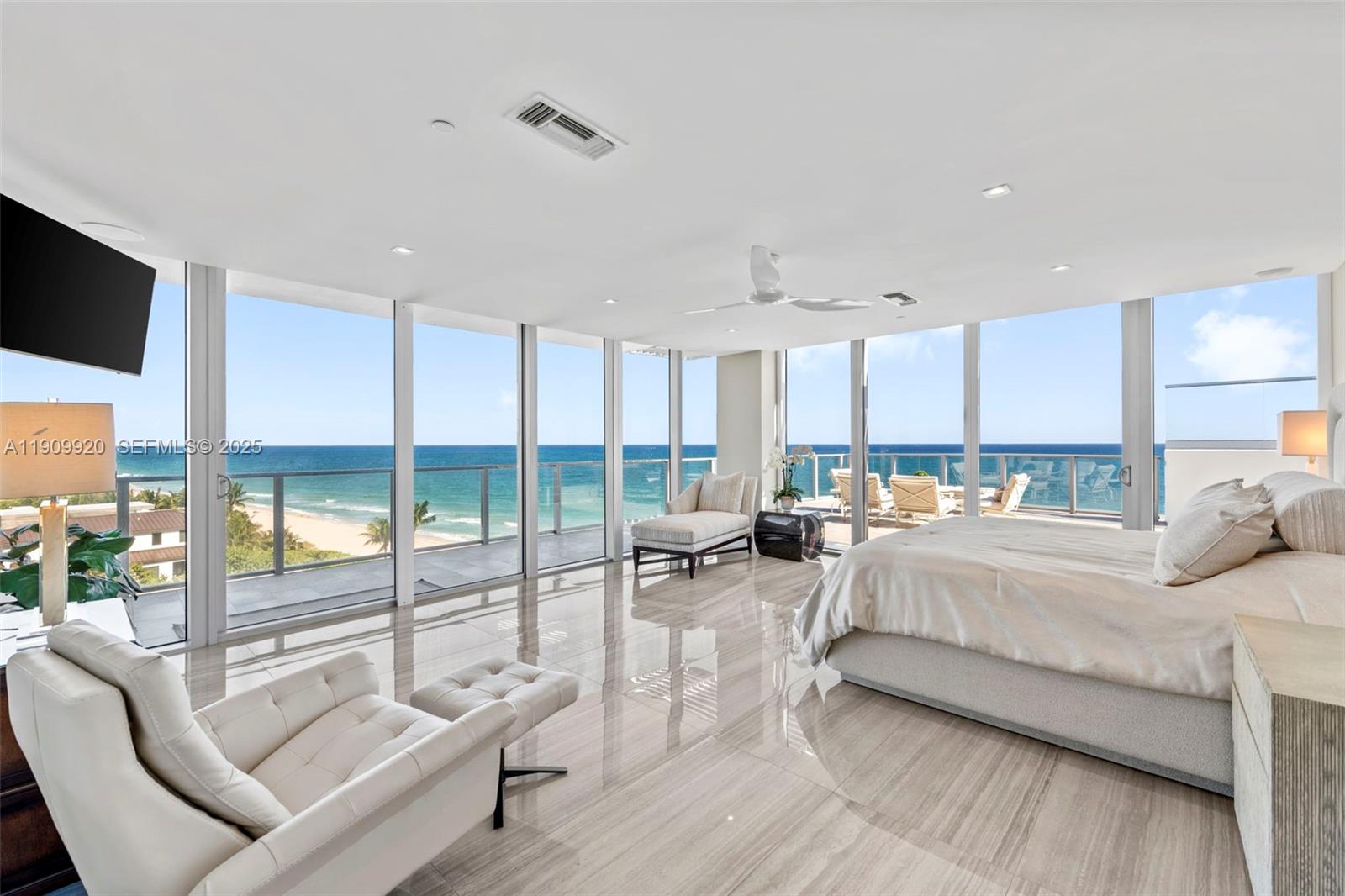 Condo for Sale in Fort Lauderdale, FL