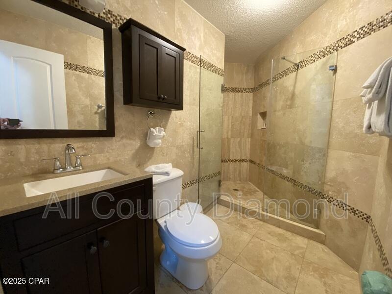 Image 7 For 704 Water Oak Drive