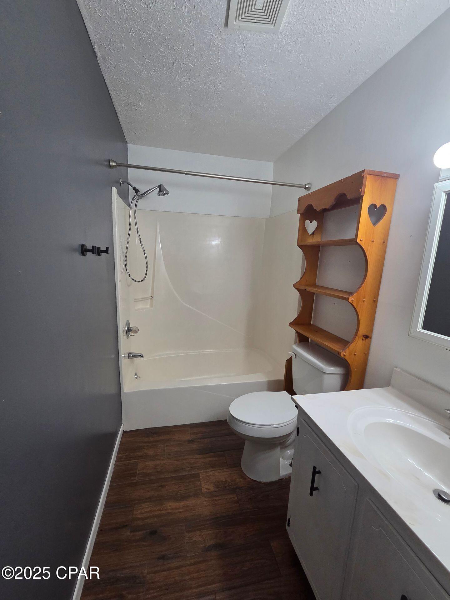 Image 11 For 209 Mary Ella Avenue