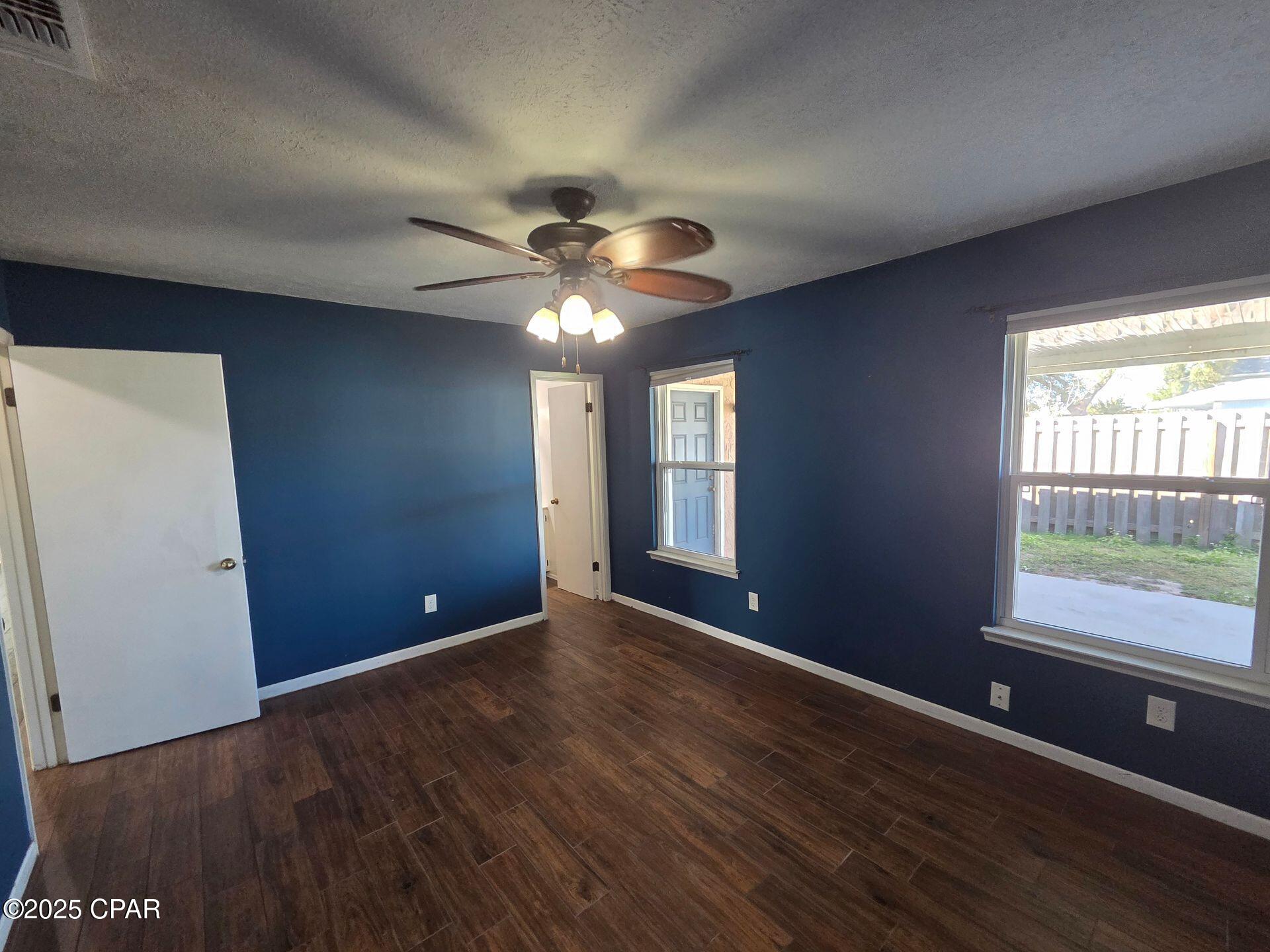 Image 5 For 209 Mary Ella Avenue