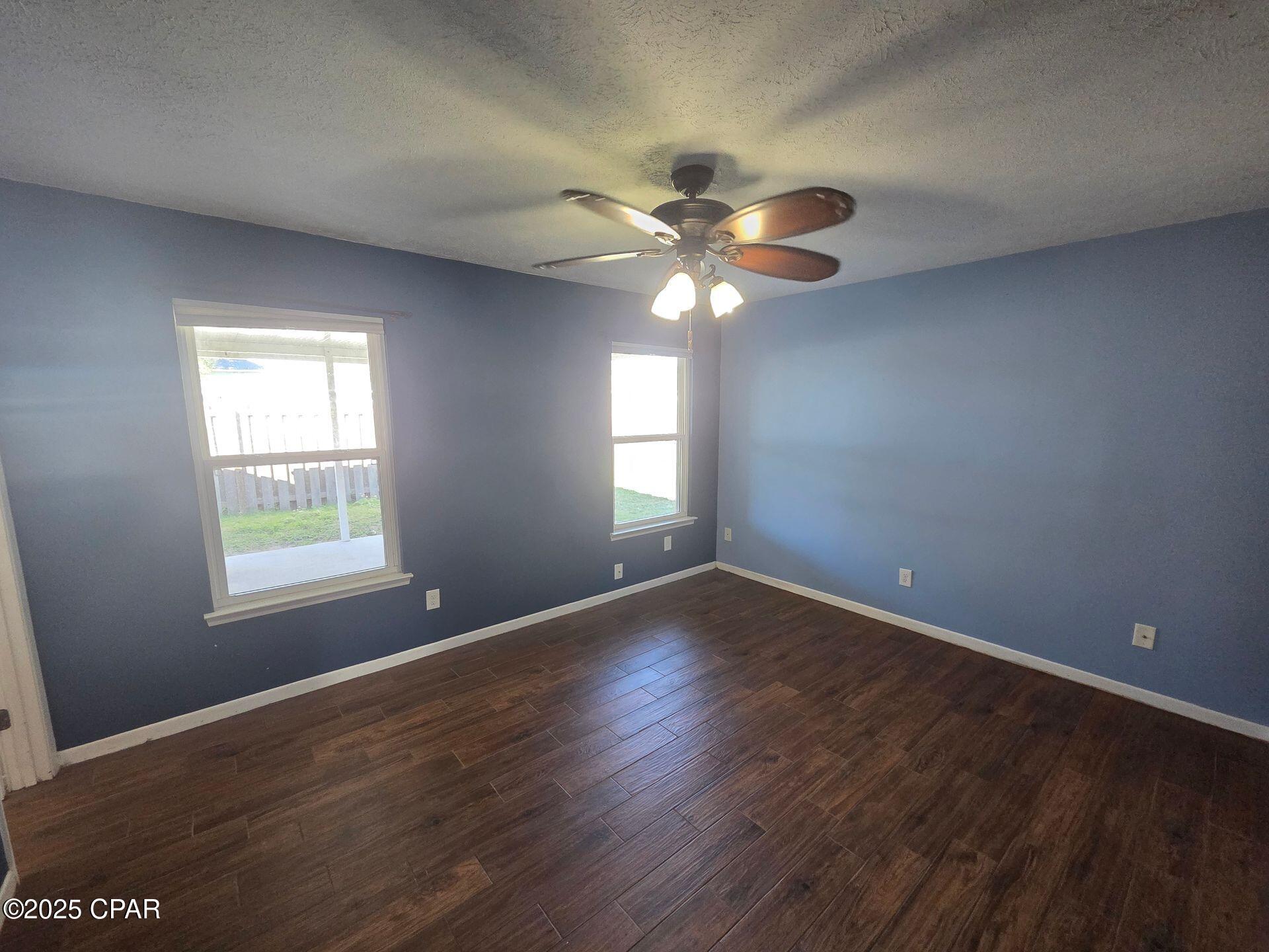 Image 6 For 209 Mary Ella Avenue