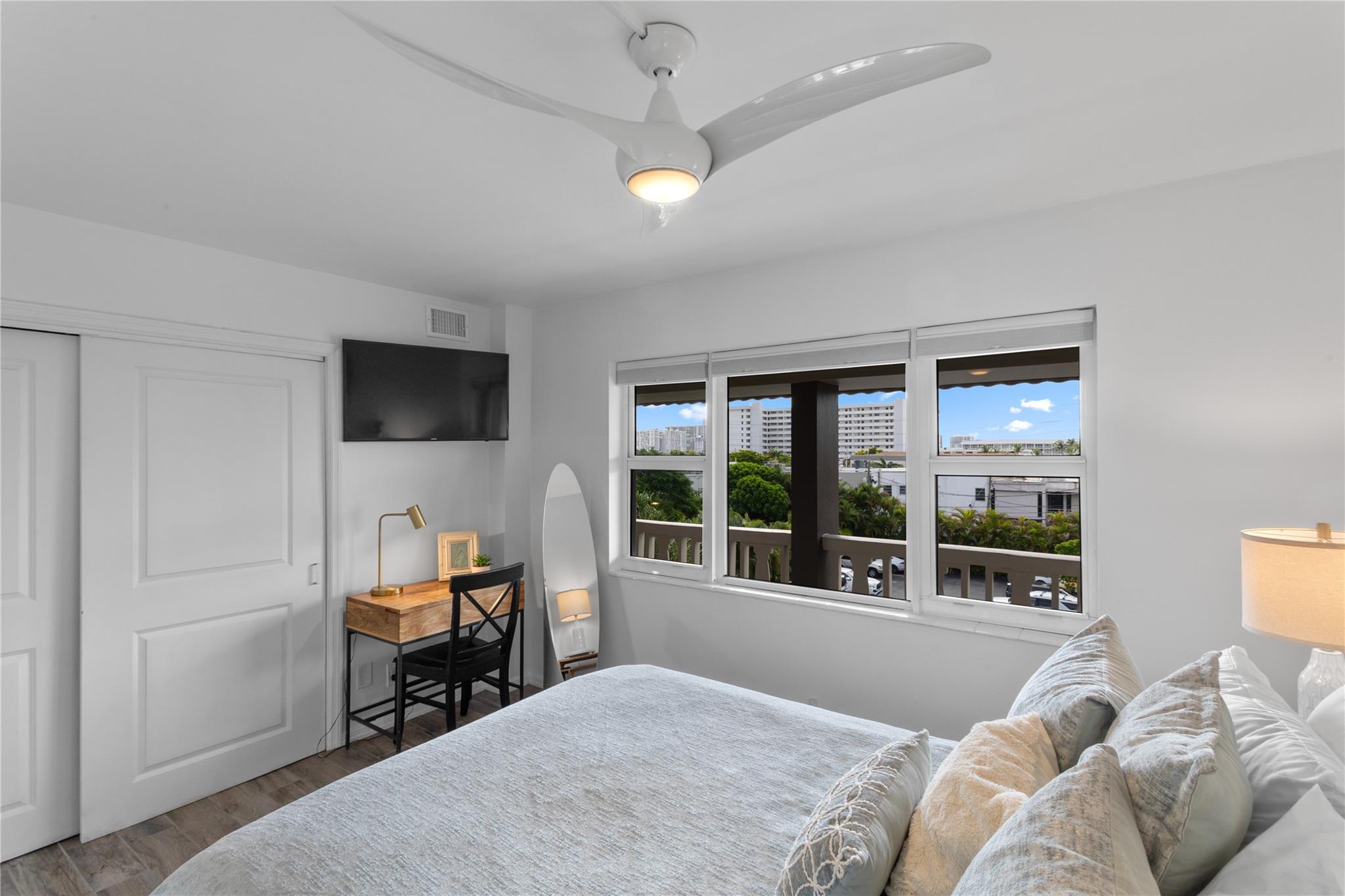 Photo 24 of home located at 3111 NE 51st St 403C, Fort Lauderdale FL