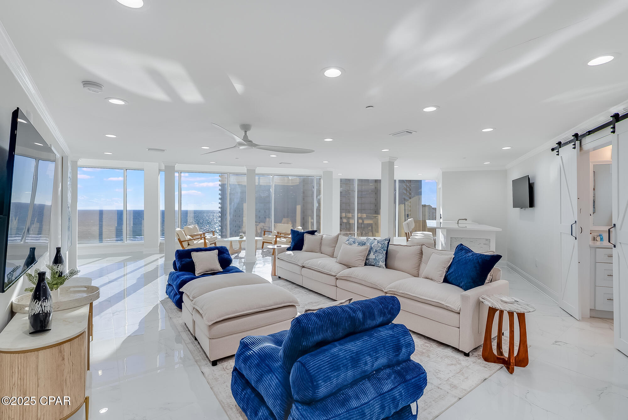 Image 11 For 9860 Thomas Drive L13