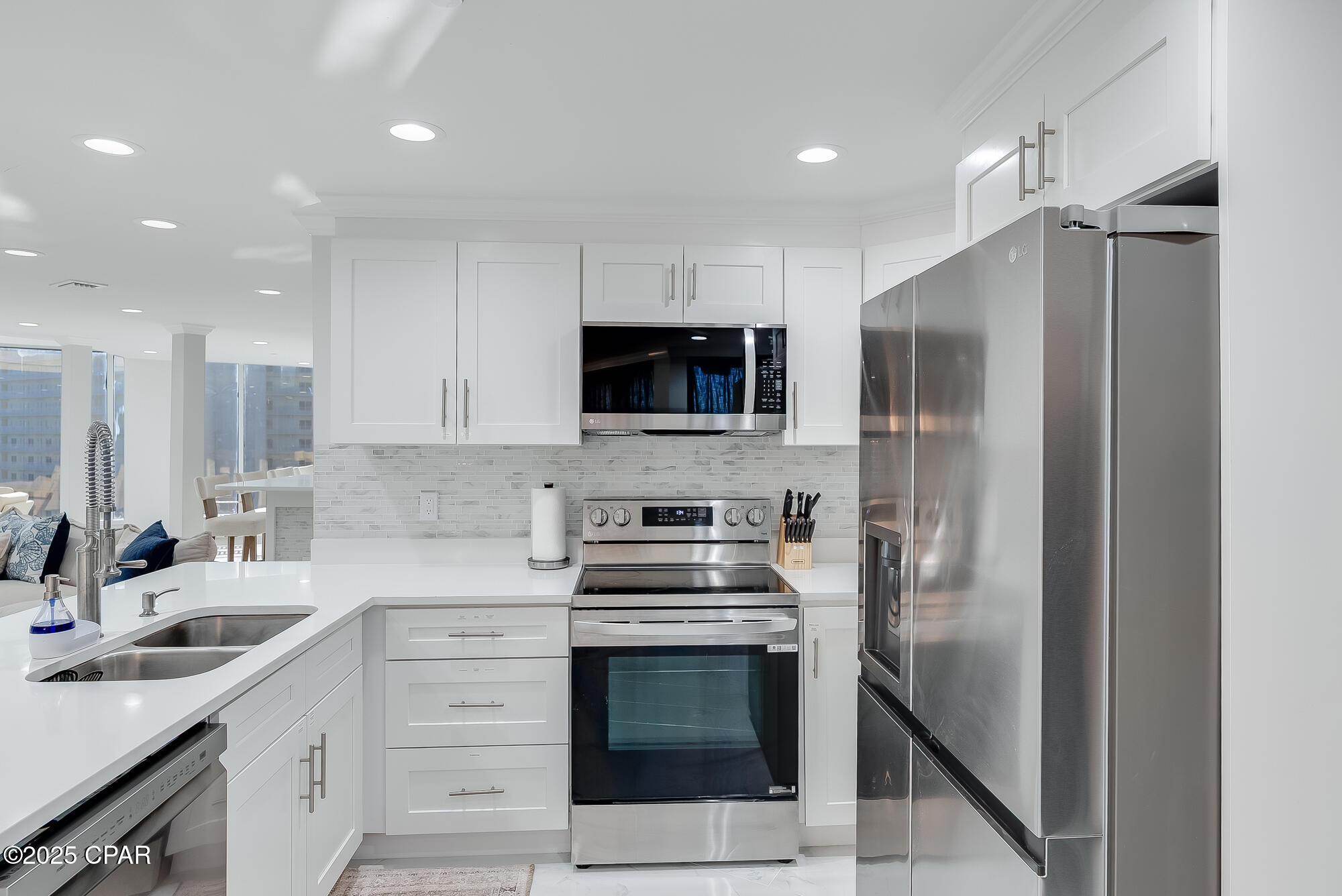 Image 15 For 9860 Thomas Drive L13