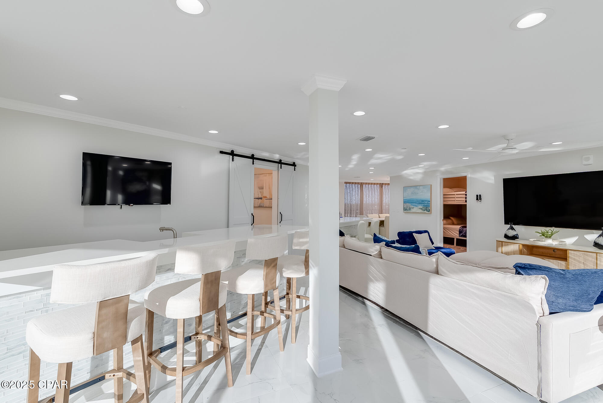 Image 3 For 9860 Thomas Drive L13