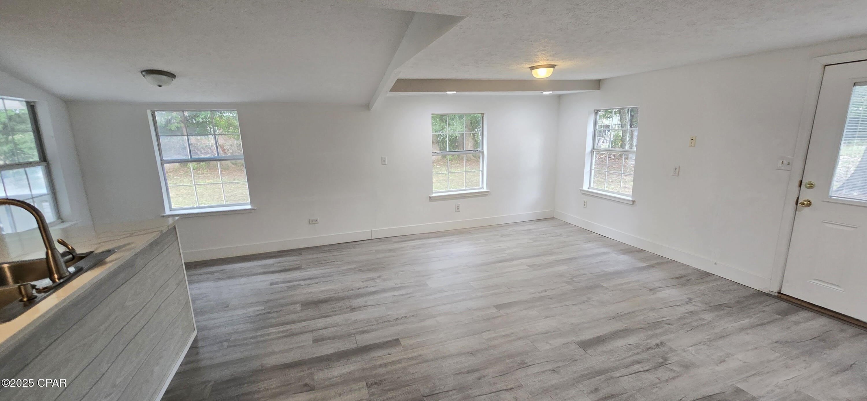 Image 6 For 3727 3rd Street