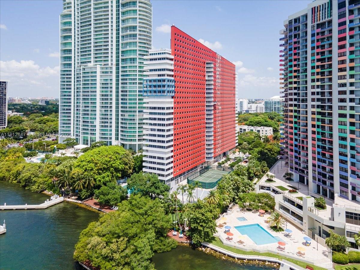 Imperial At Brickell Cond