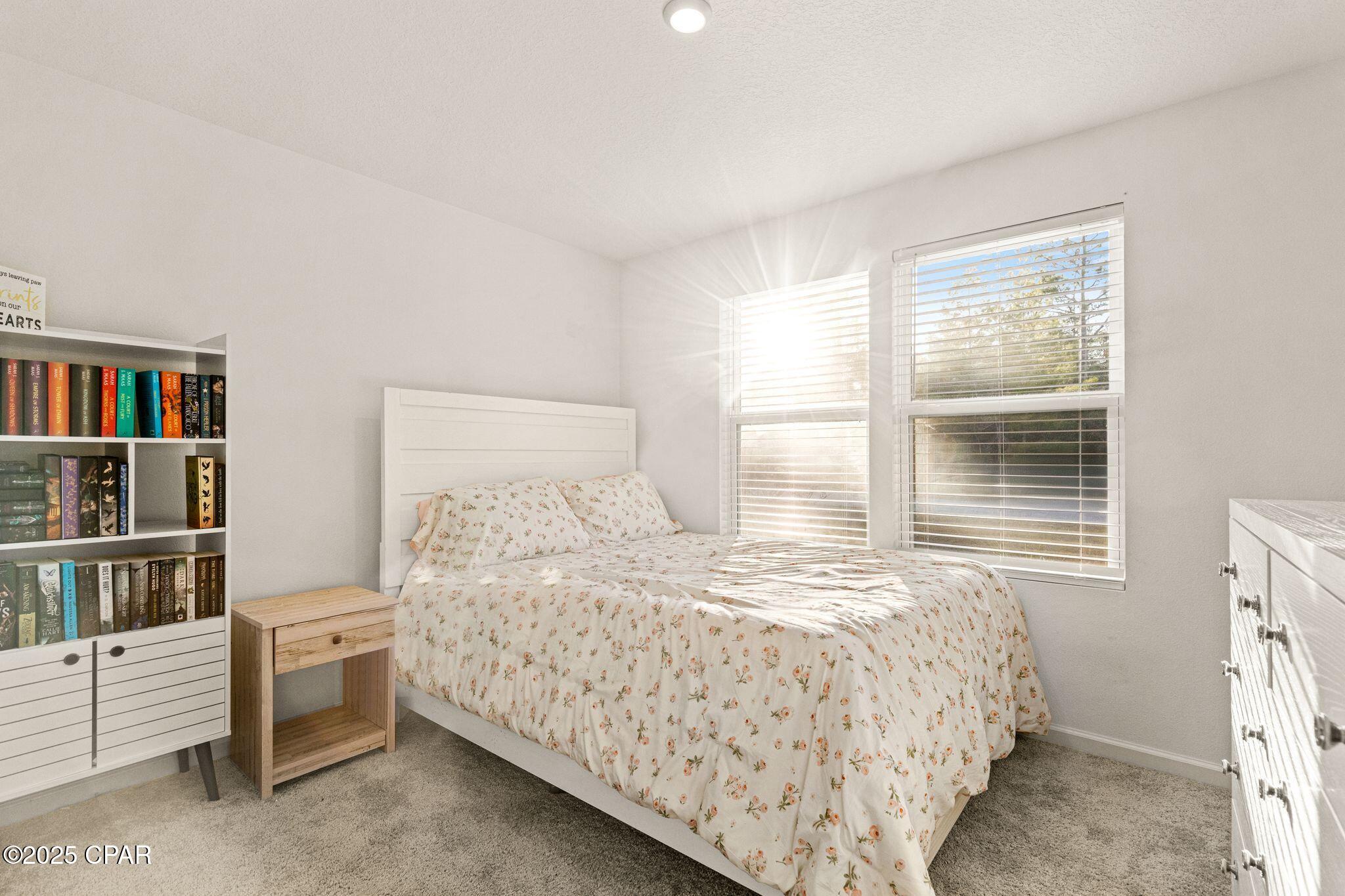 Image 3 For 3987 Oxford Avenue