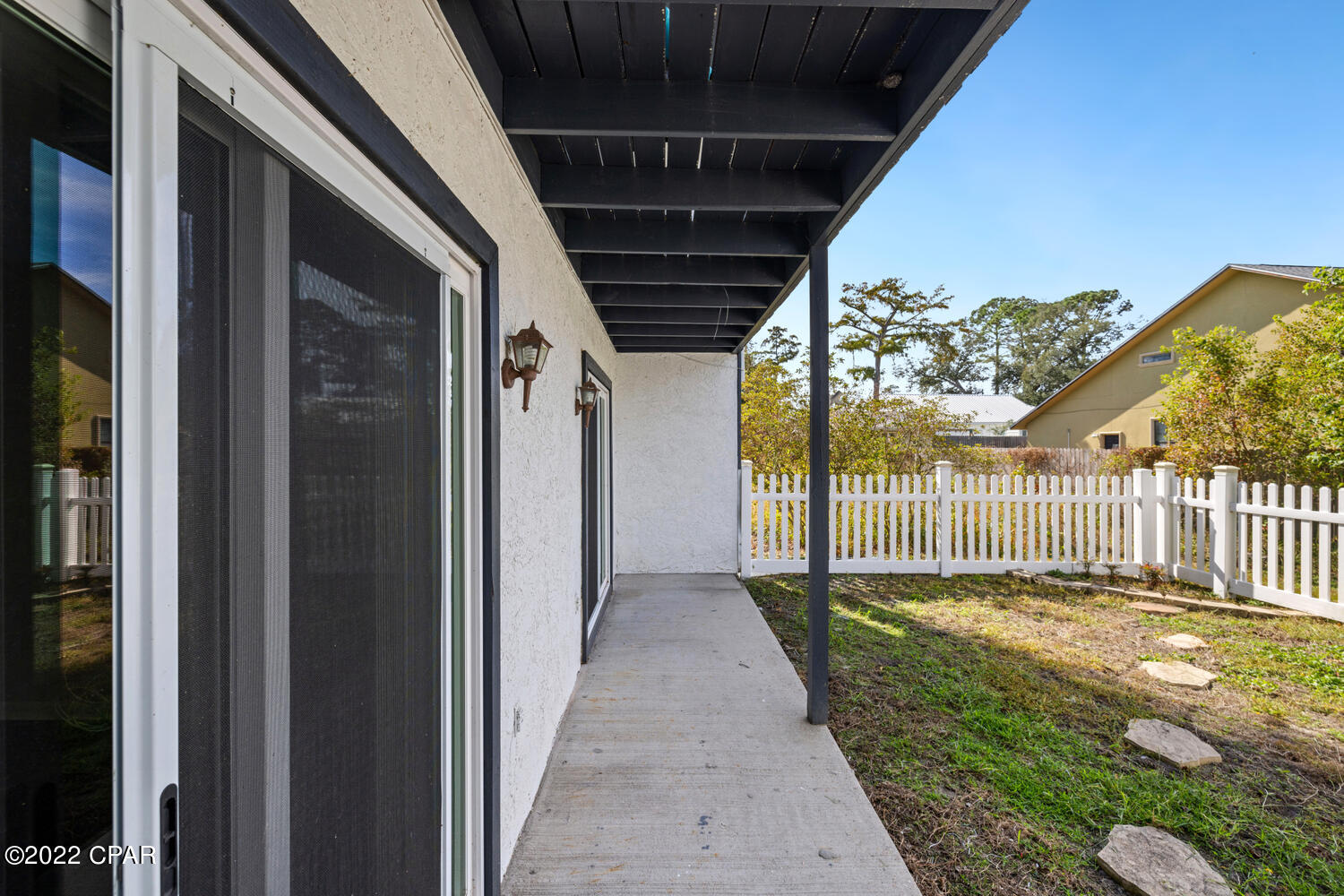 Image 17 For 7125 Lagoon Drive N