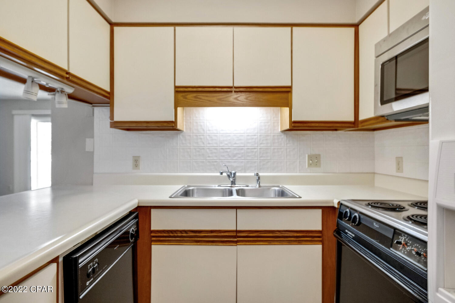 Image 3 For 7125 Lagoon Drive N