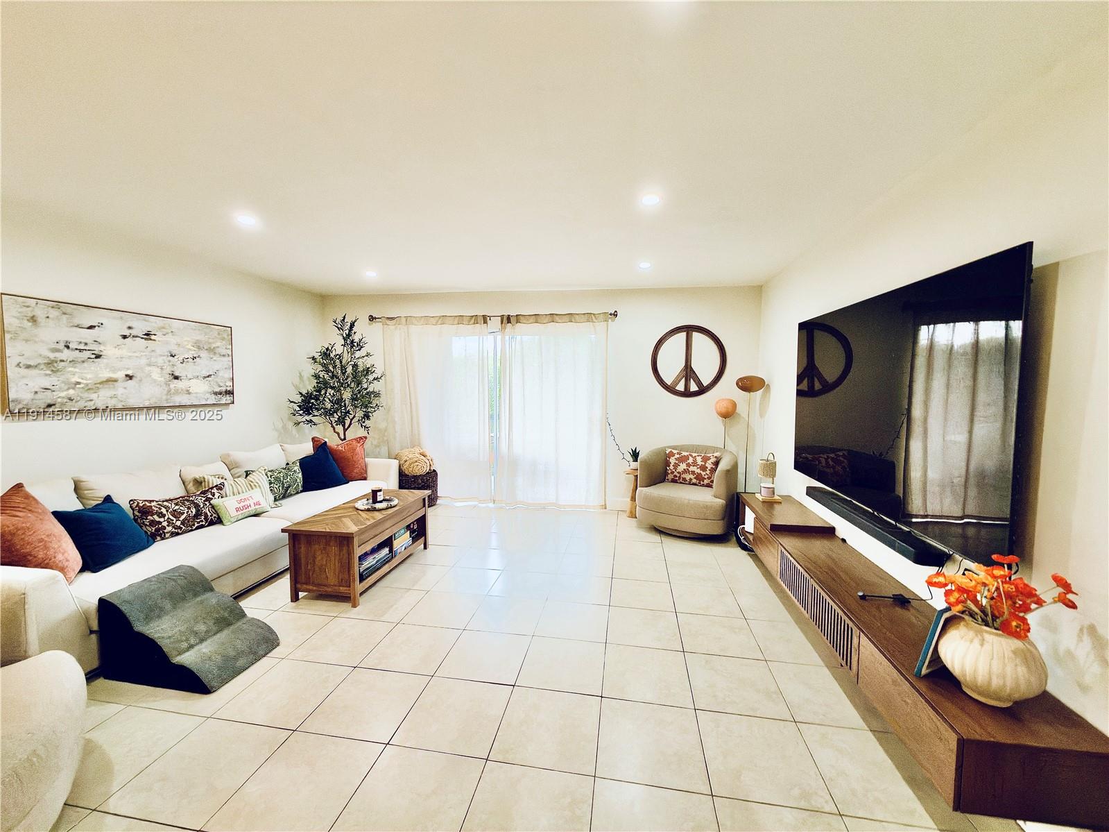 Kendall Acres Condo Bldg