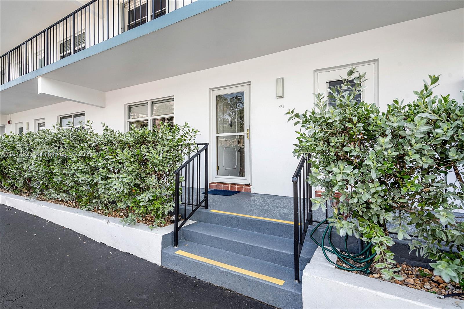 Gardens By The Sea Condo