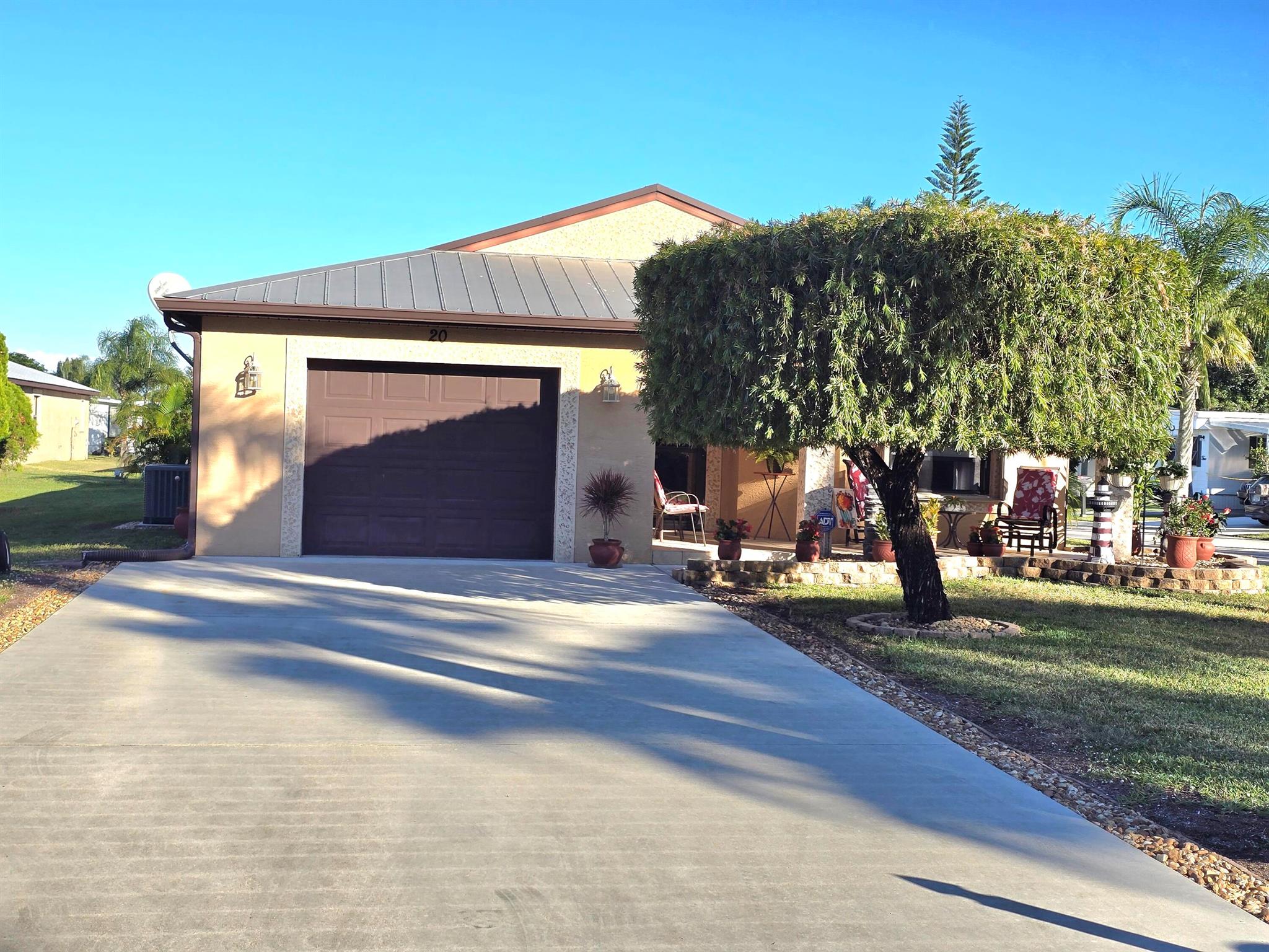 Spanish Lakes One Leaseho