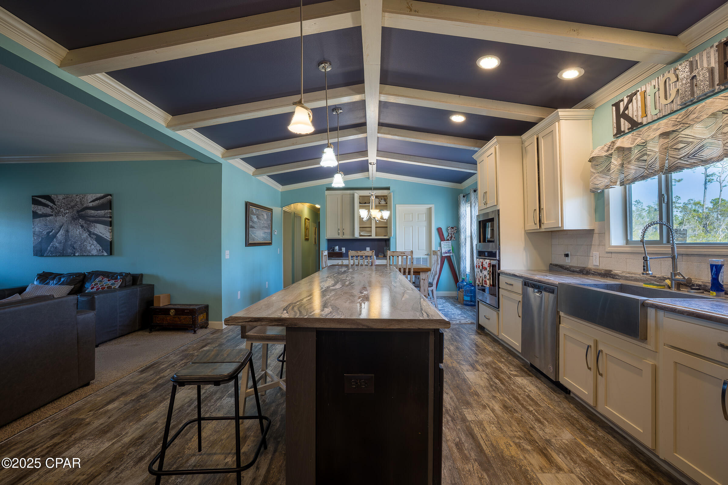 Image 10 For 1221 Highway 2297