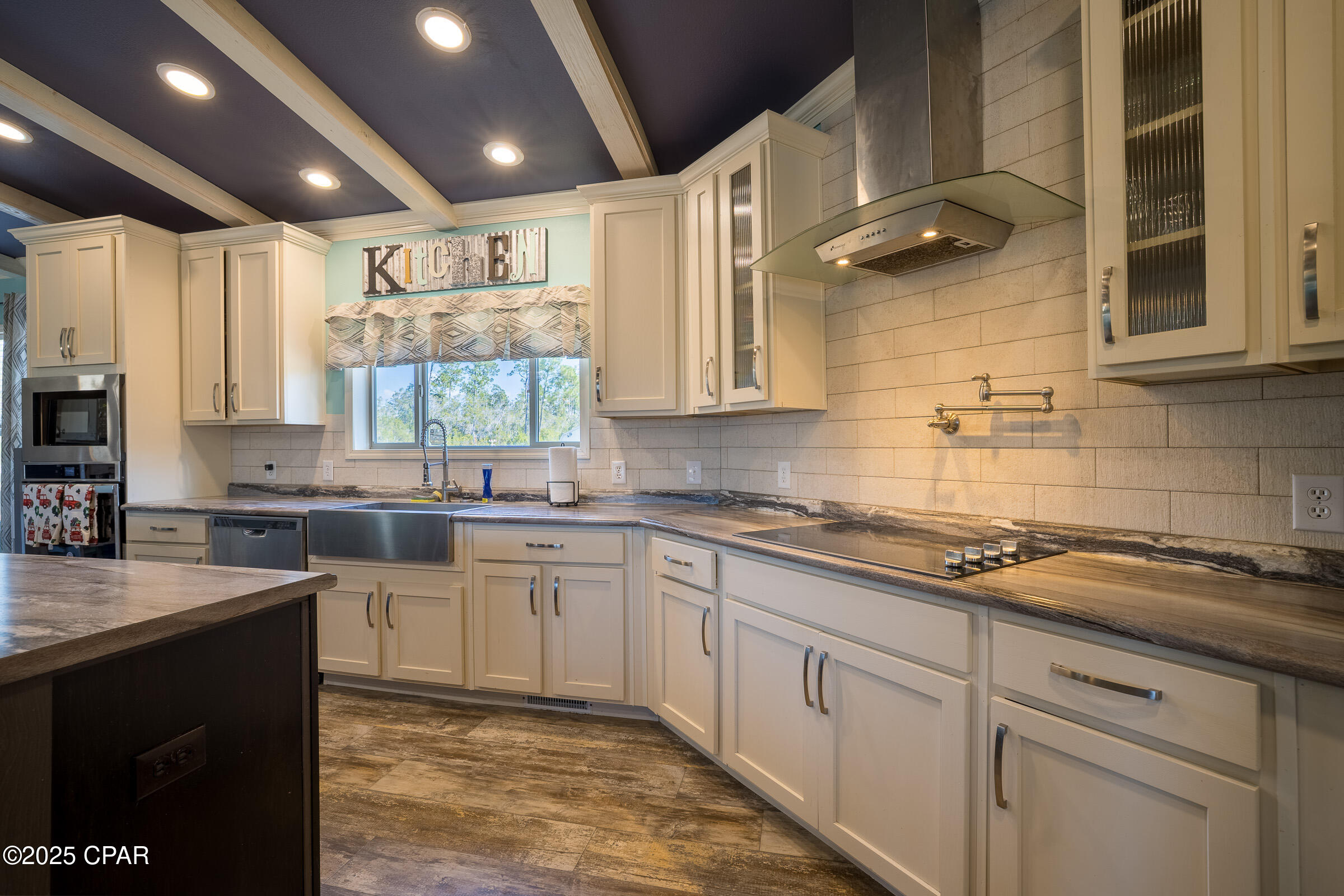 Image 6 For 1221 Highway 2297