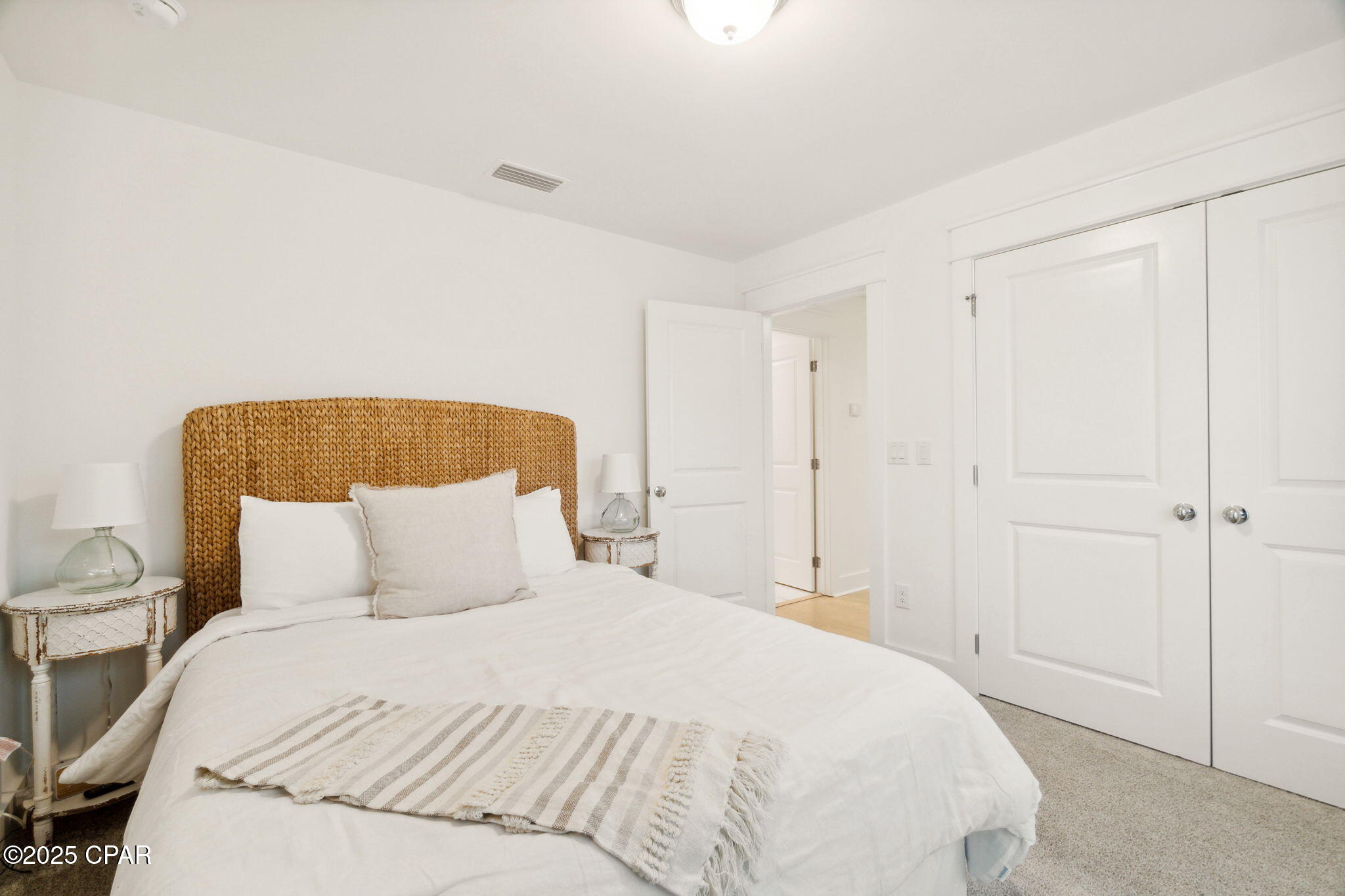 Image 20 For 7 Grande Pointe Drive