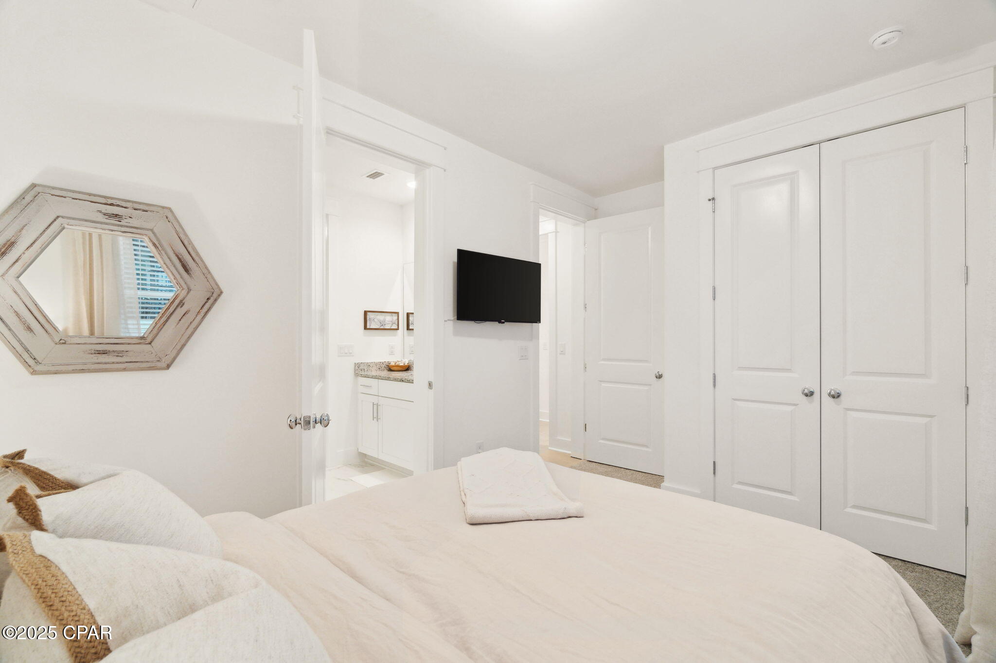 Image 21 For 7 Grande Pointe Drive