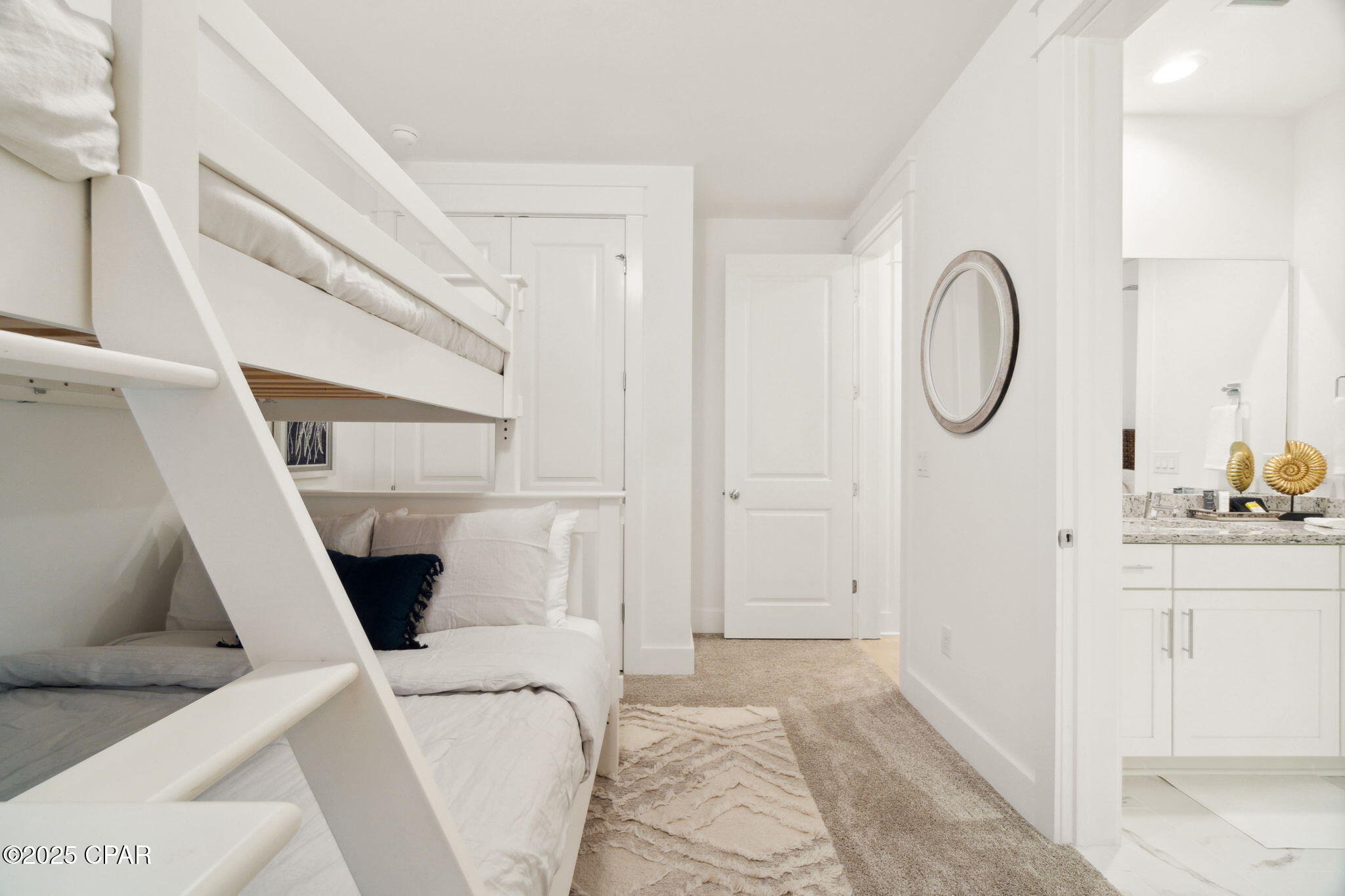 Image 23 For 7 Grande Pointe Drive