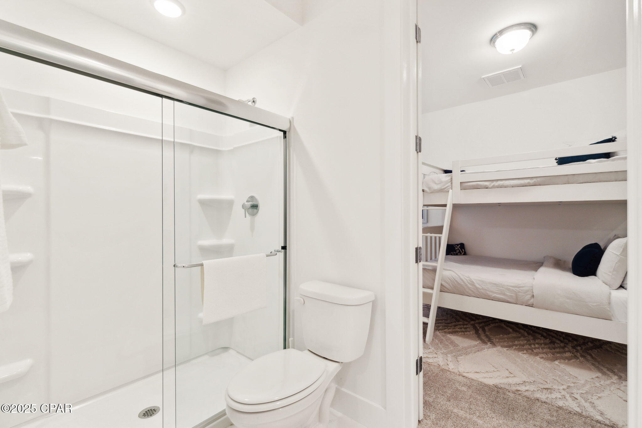 Image 24 For 7 Grande Pointe Drive