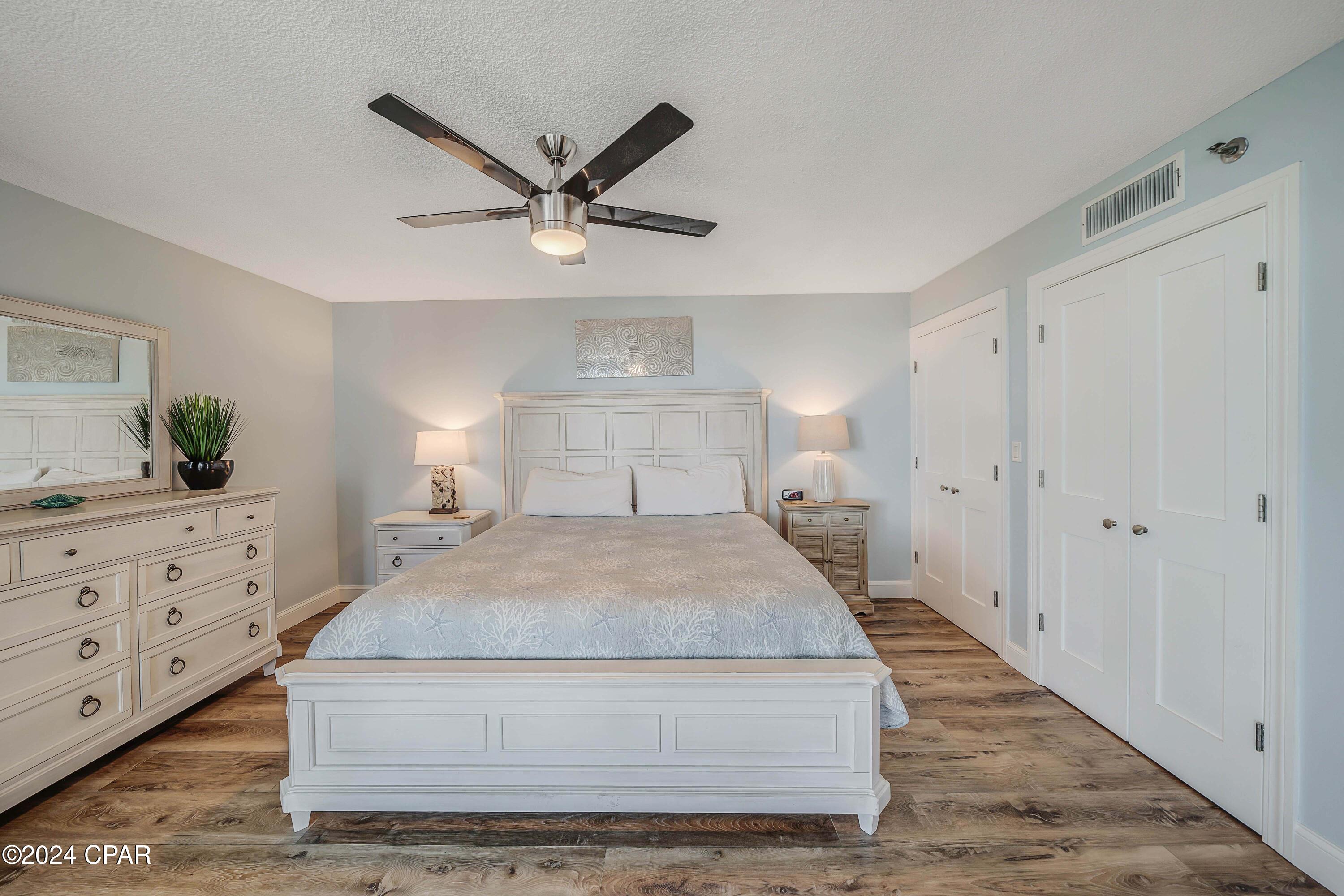 Image 24 For 6201 Thomas Drive 302