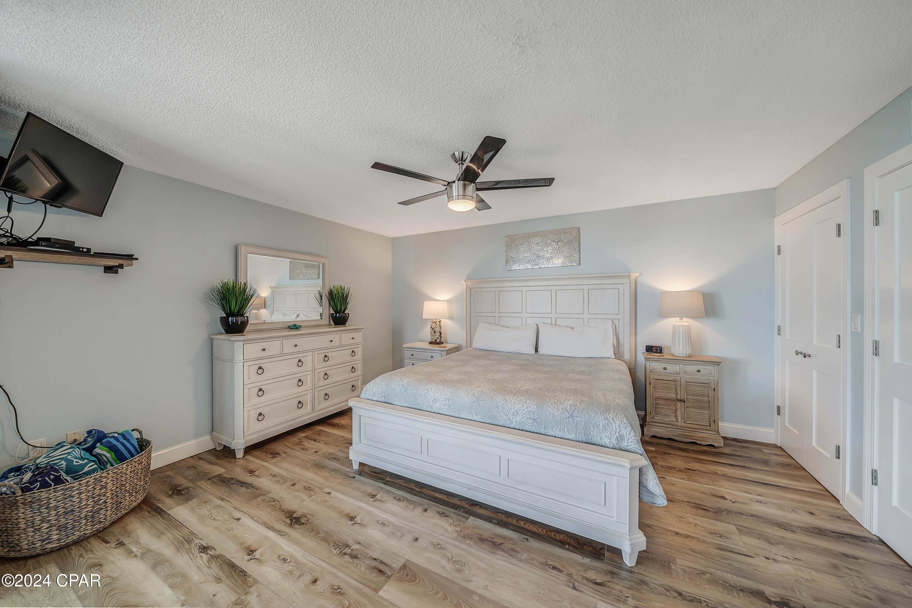 Image 25 For 6201 Thomas Drive 302