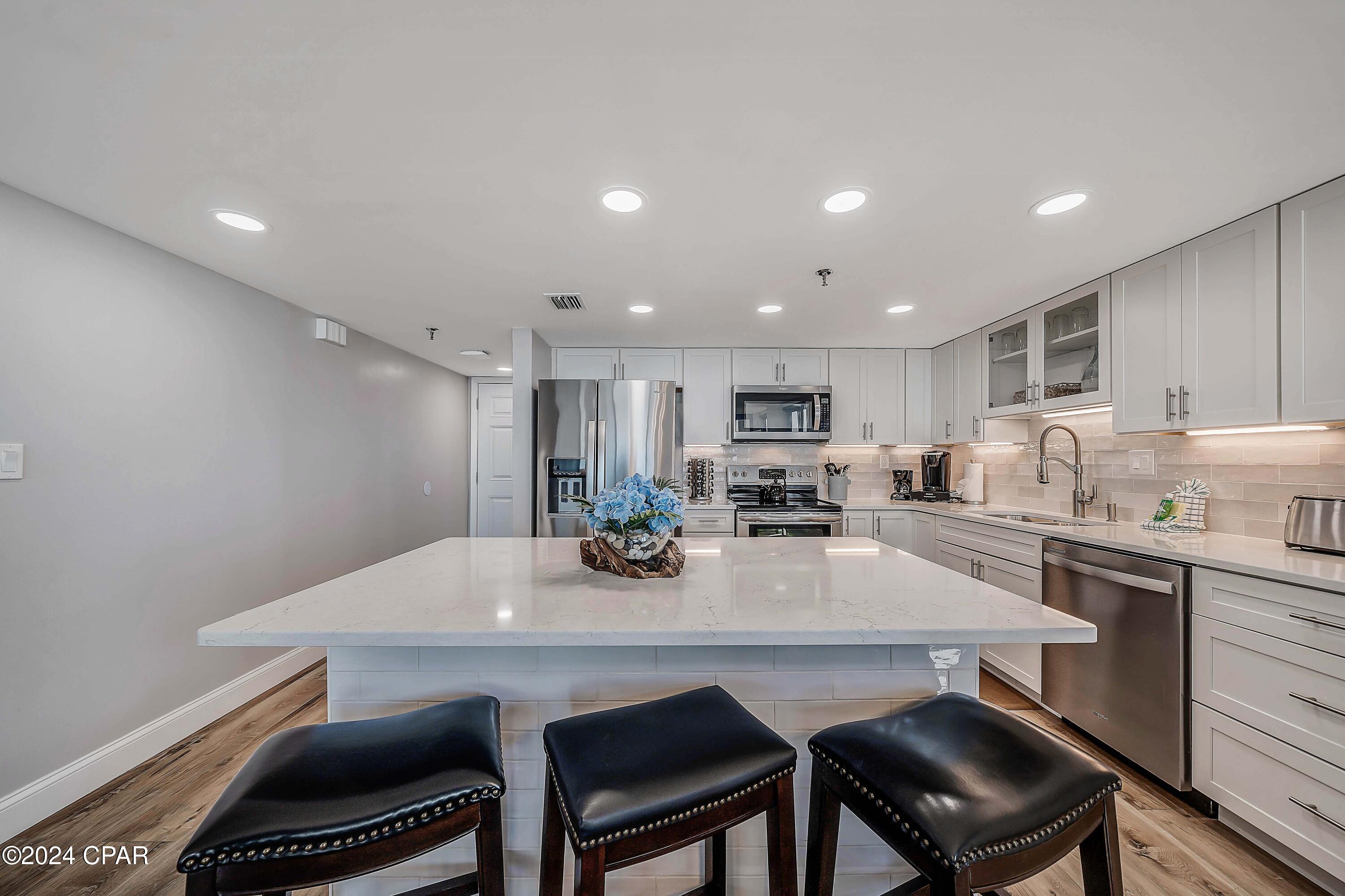 Image 8 For 6201 Thomas Drive 302