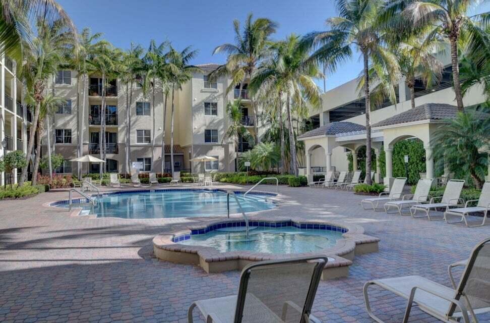 Vizcaya Lakes Condo