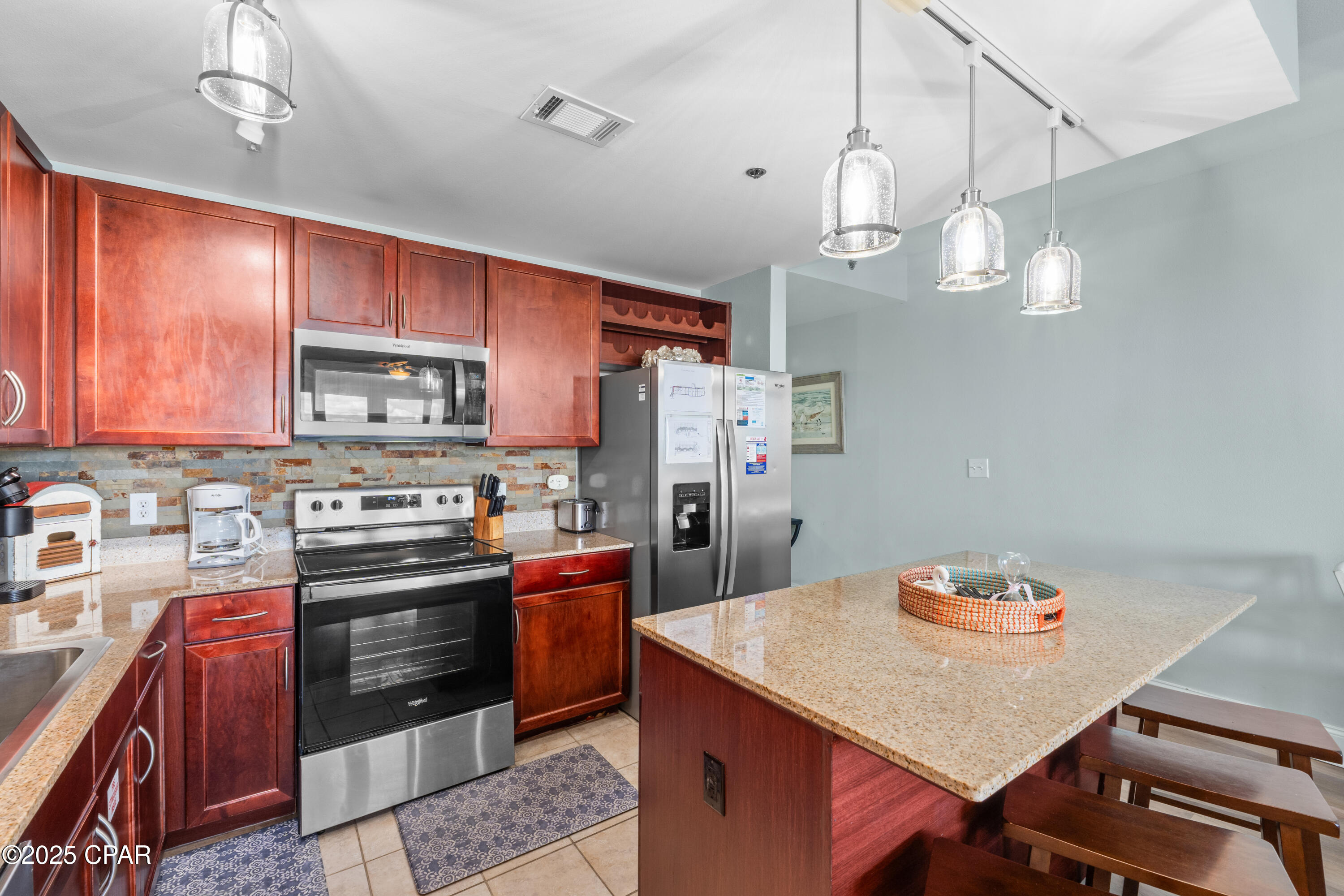 Image 15 For 9902 Thomas Drive 729