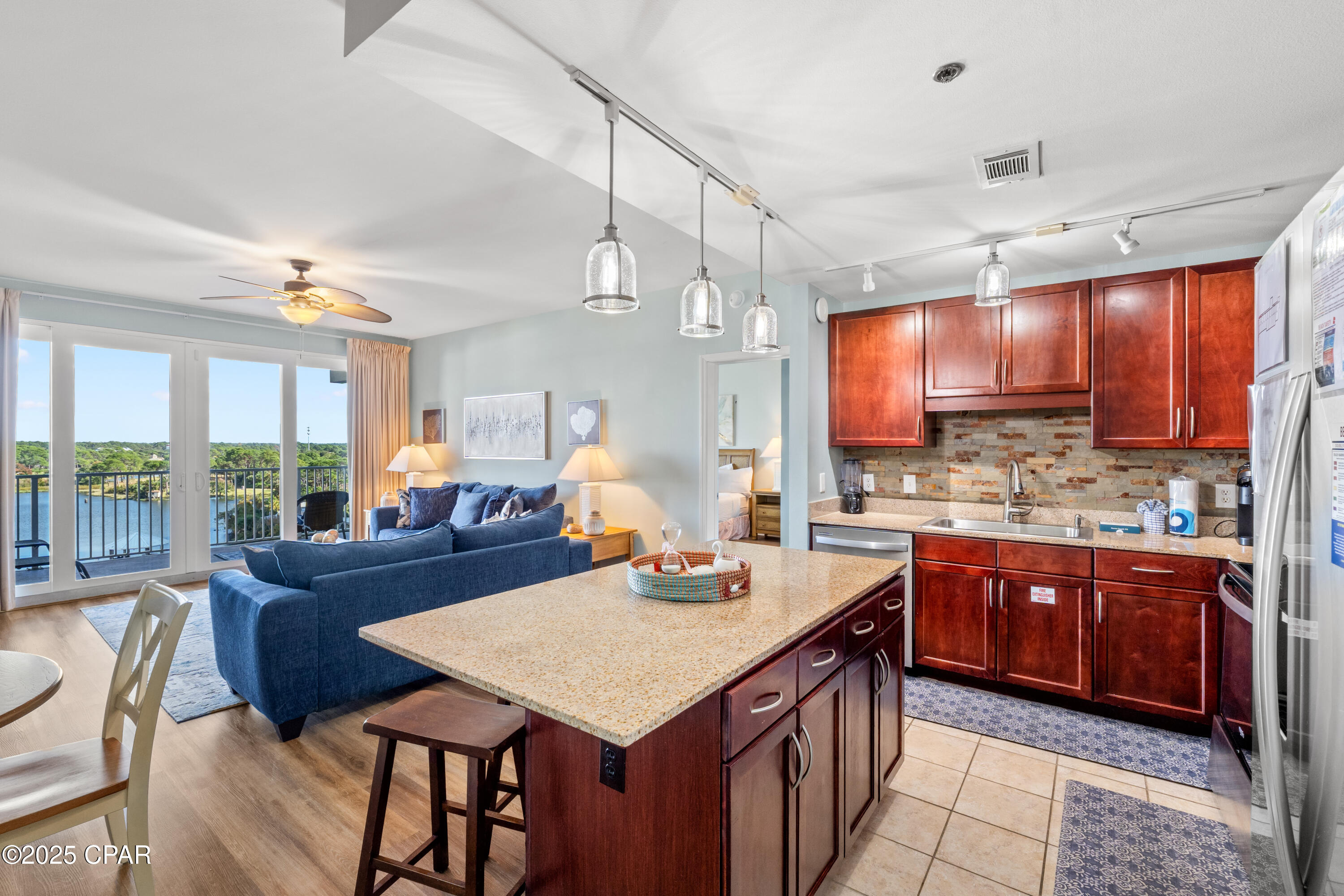 Image 16 For 9902 Thomas Drive 729