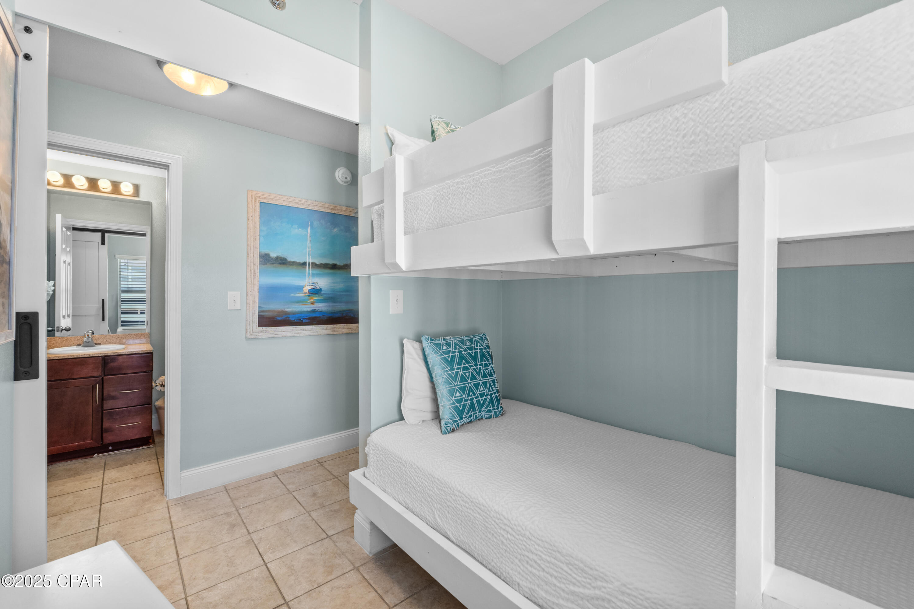 Image 18 For 9902 Thomas Drive 729