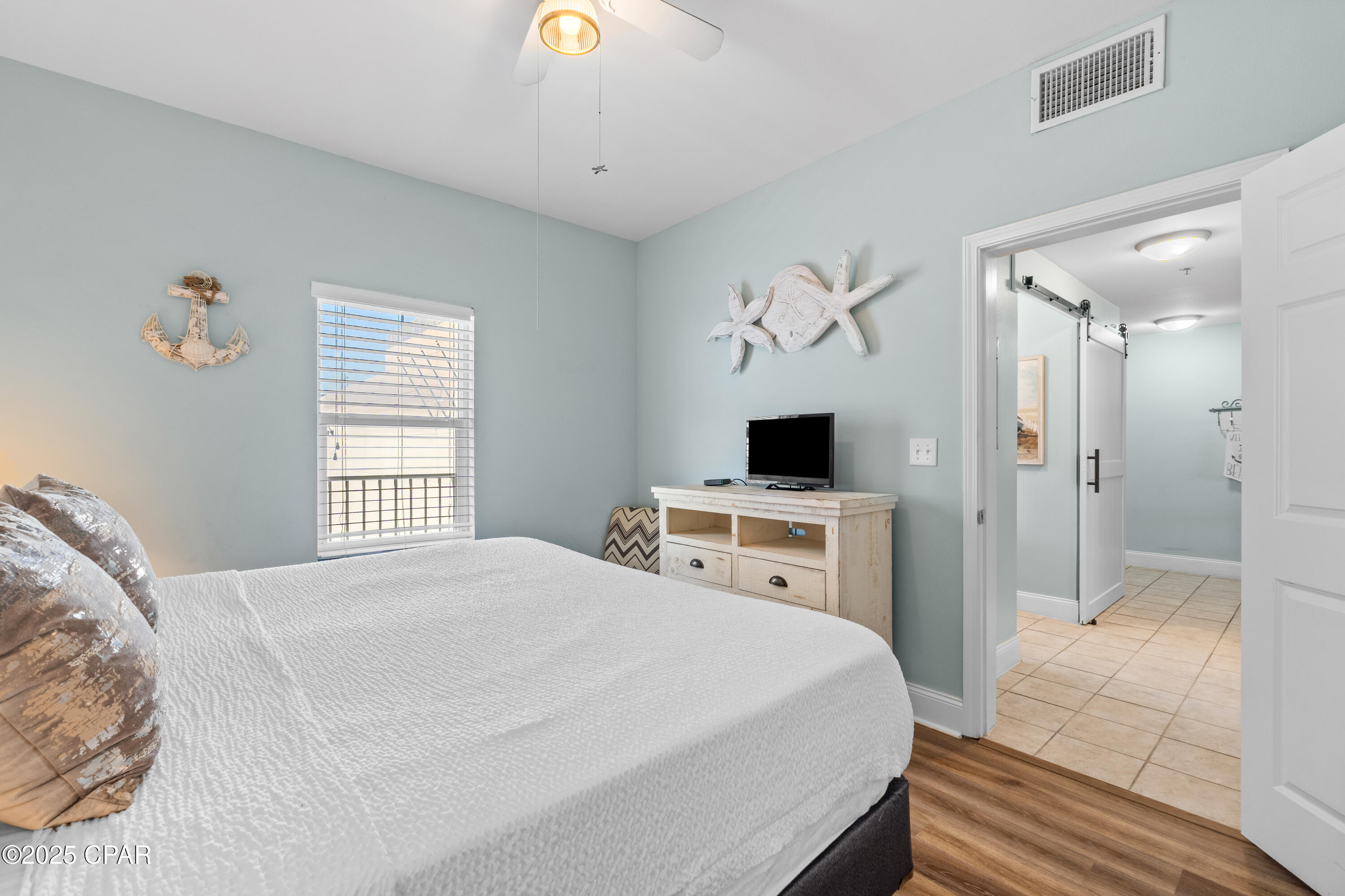 Image 21 For 9902 Thomas Drive 729