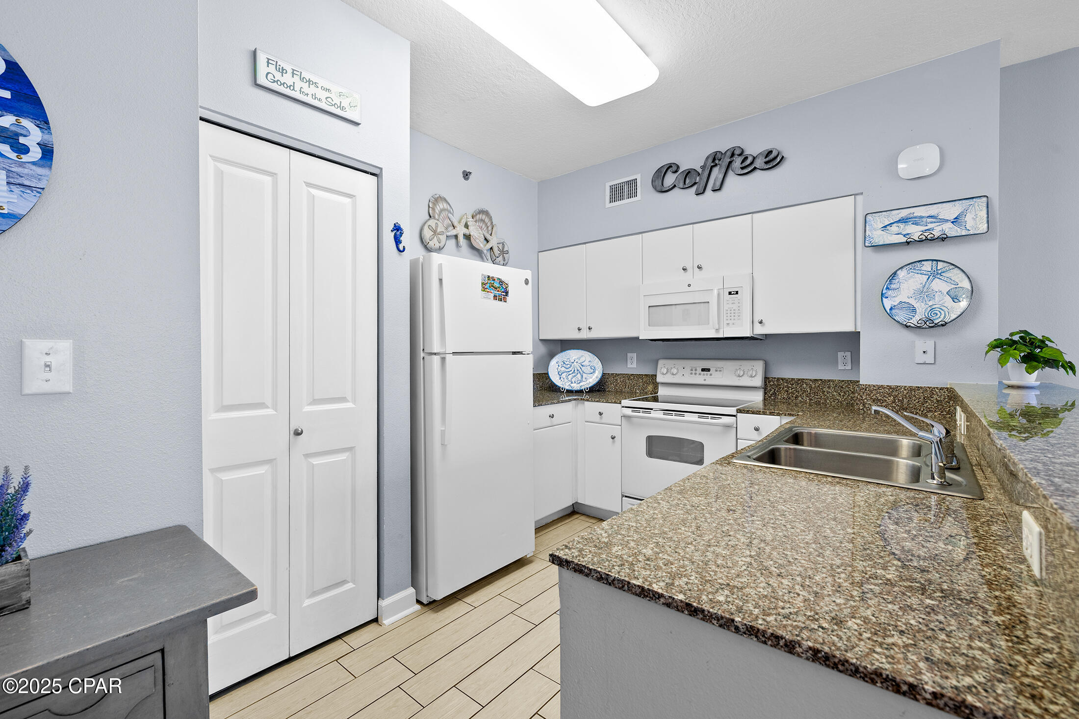 Image 12 For 9900 Thomas Drive 721