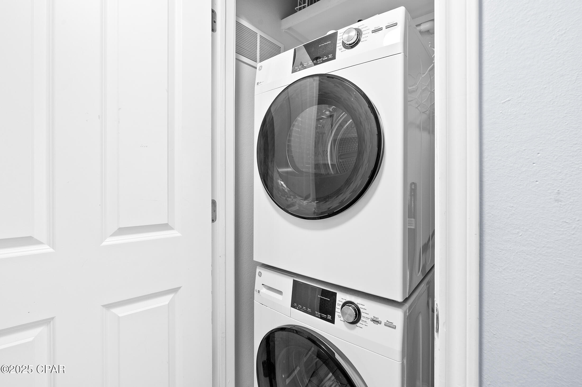 Image 15 For 9900 Thomas Drive 721