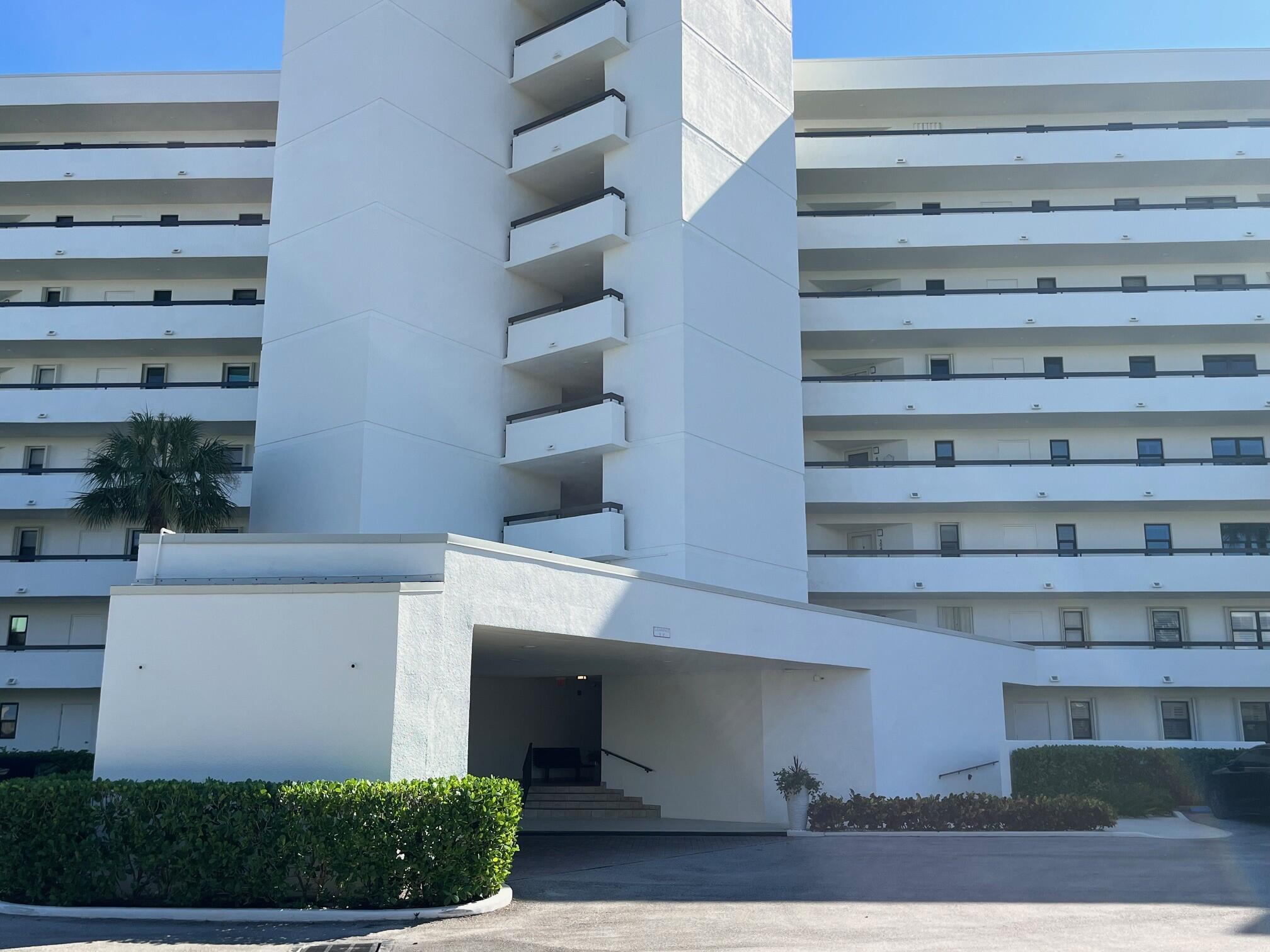 Sandpointe Bay Condo