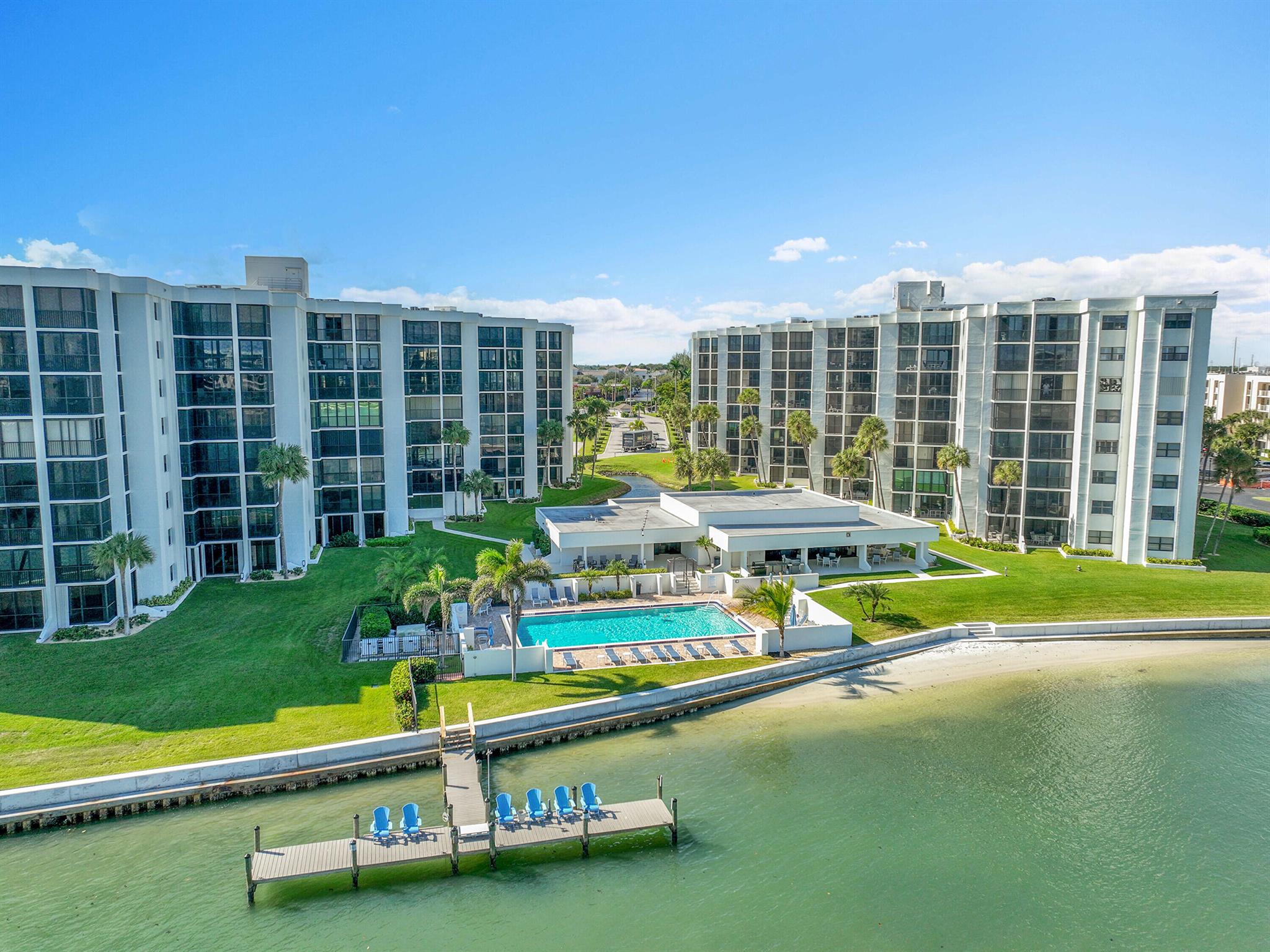 Sandpointe Bay Condo