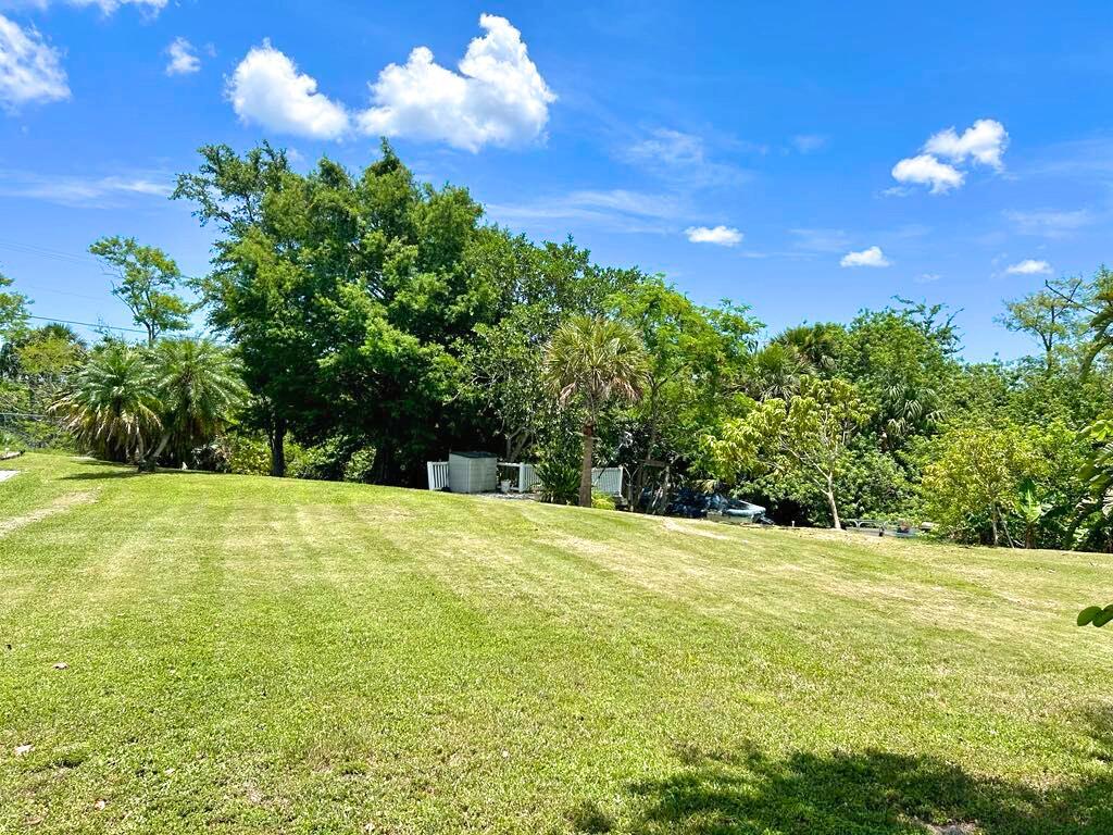 Homes for sale in Moore Haven, FL | 823 Yacht Club Way Nw, Moore Haven, FL 33471 | MLS# R11141016