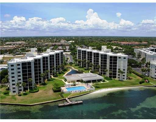 Sandpointe Bay Condo