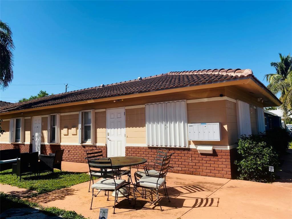 1932 NE 7th St 1, Deerfield Beach, FL 33441